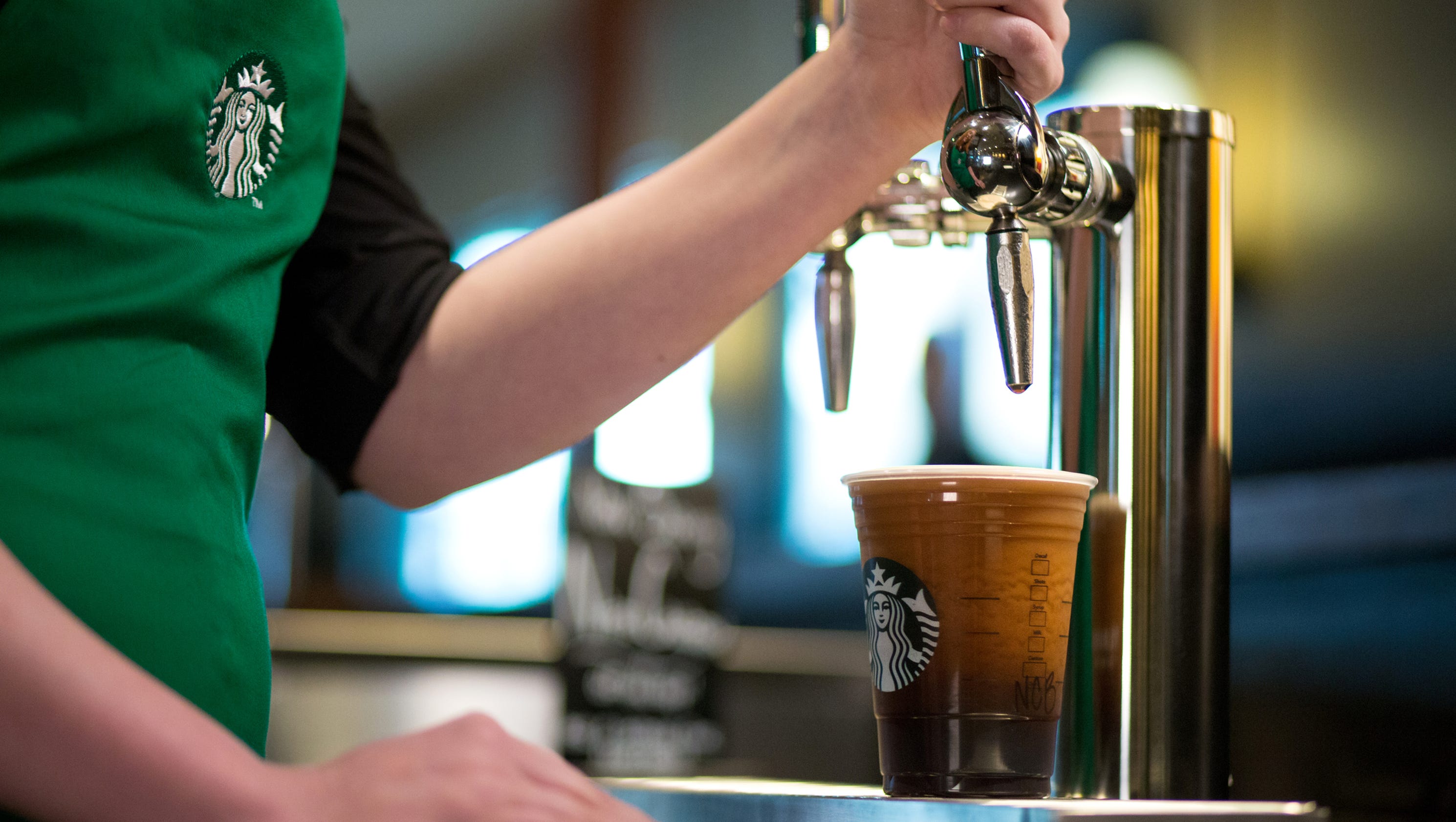 Schedule a meeting at Starbucks with new Microsoft Outlook add-in