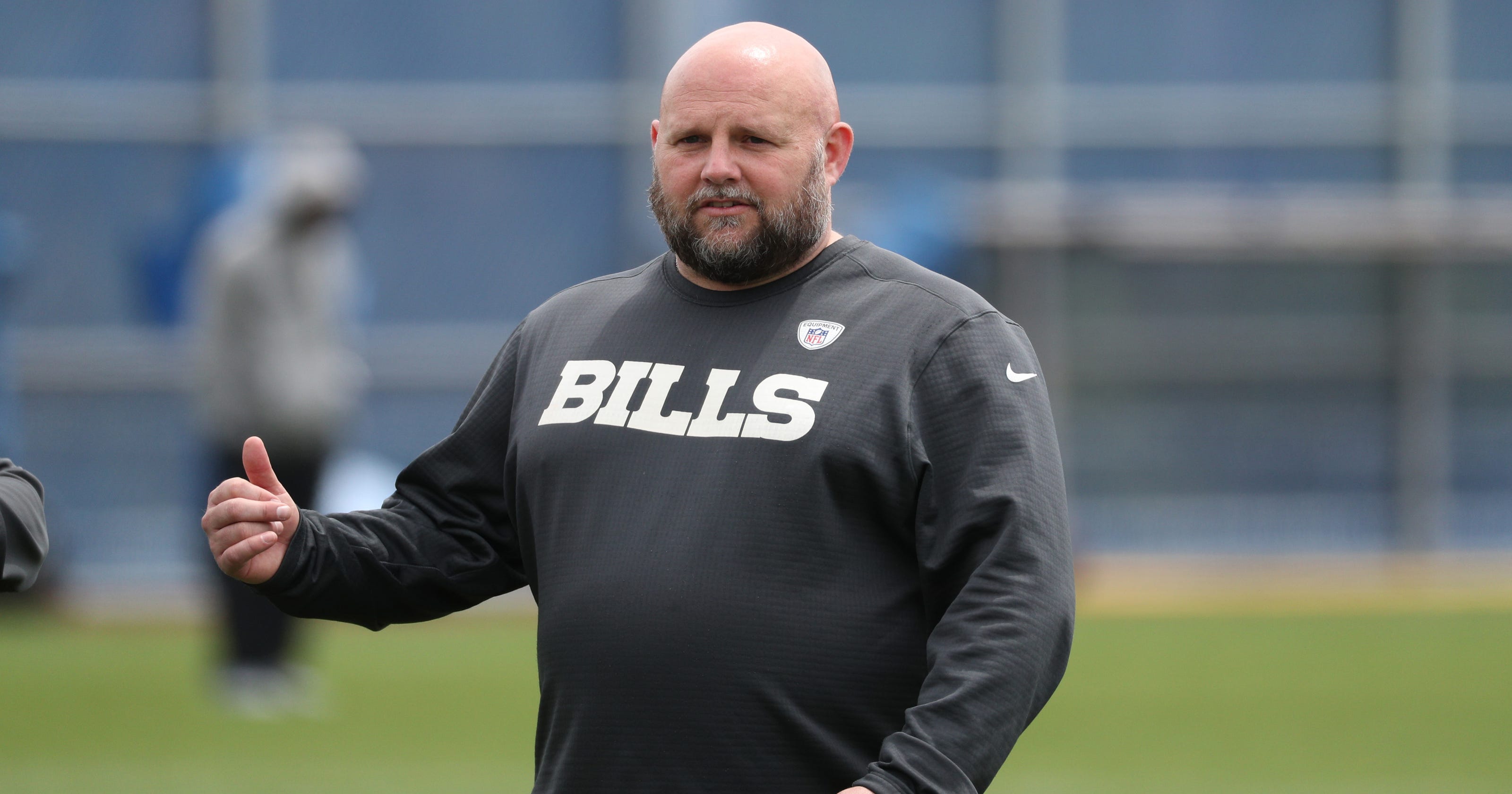 buffalo-bills-offensive-coordinator-brian-daboll-teaching-josh-allen
