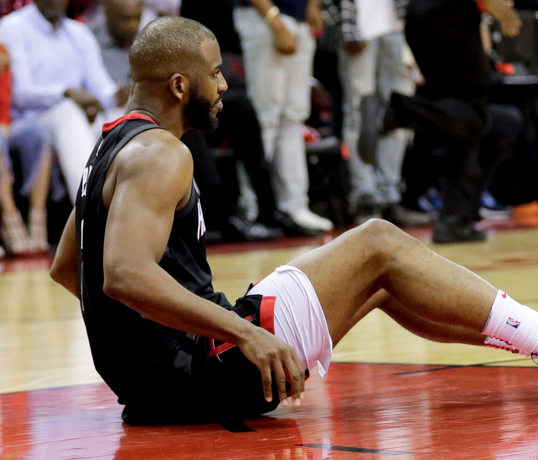 Chris Paul is slow to get up after a fourth-quarter hamstring injury in Game 5.