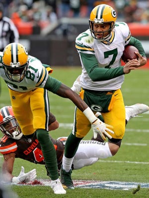 Green Bay Packers quarterback Brett Hundley (7) scrambles behind a block by wide receiver Geronimo Allison (81) against the Cleveland Browns on Dec. 10, 2017 at FirstEnergy Stadium in Cleveland.