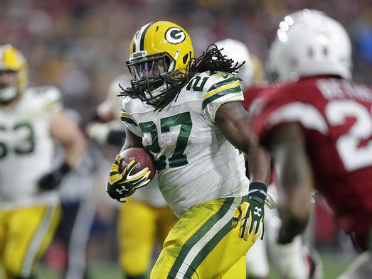 Green Bay Packers running back Eddie Lacy (27) finds