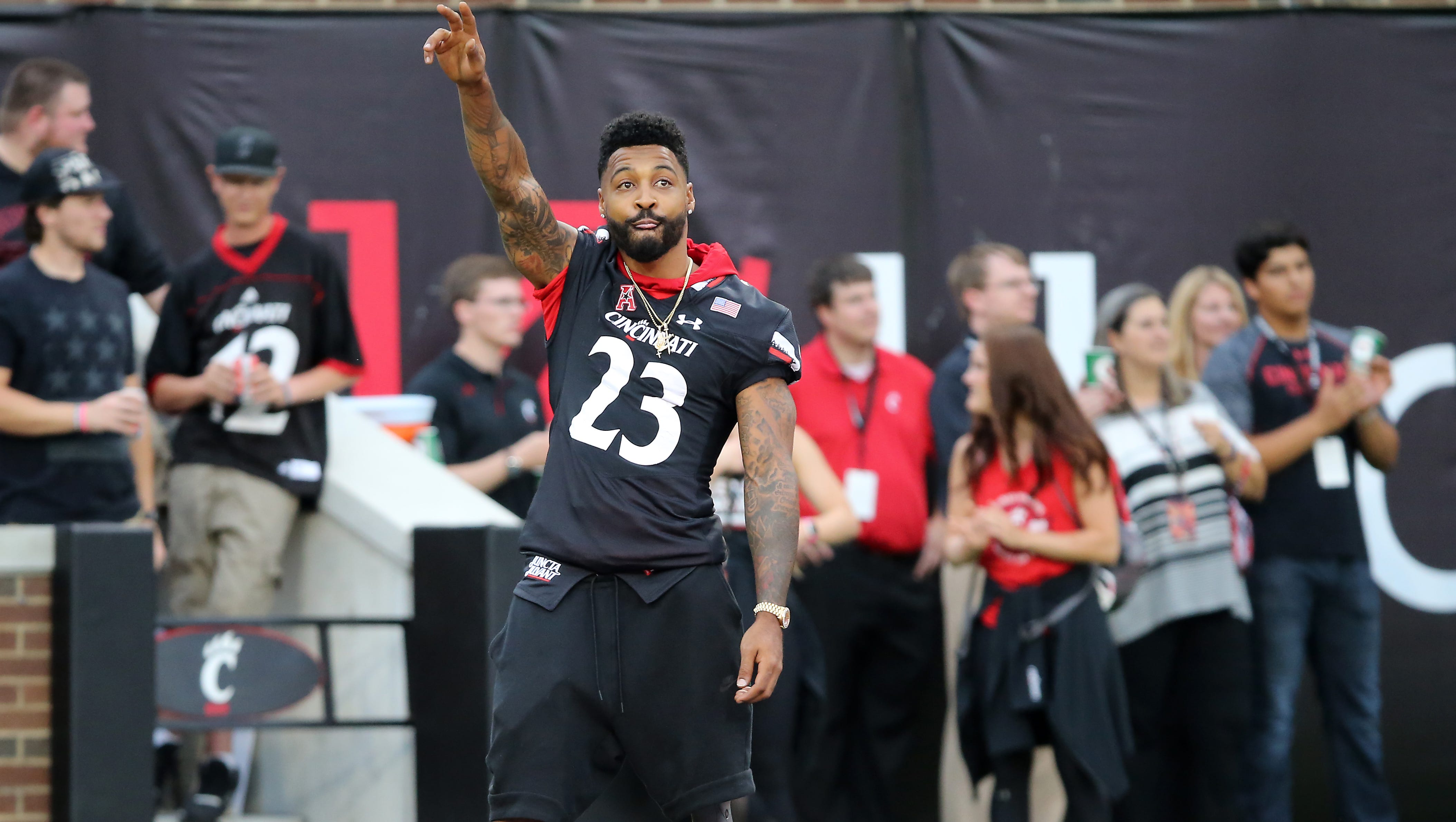 isaiah pead jerseys
