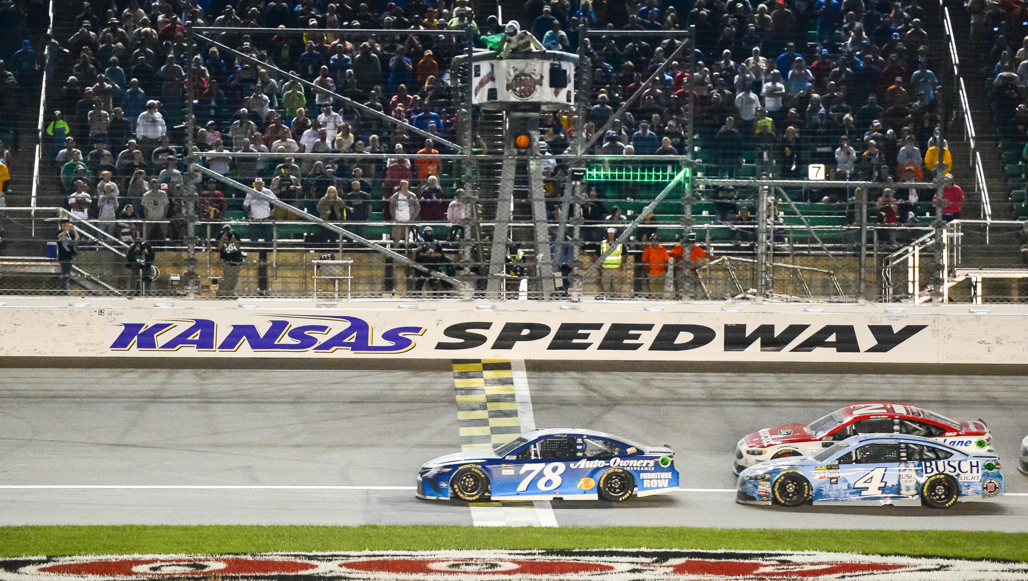 What Time Does The Nascar Cup Playoff Race At Kansas Start