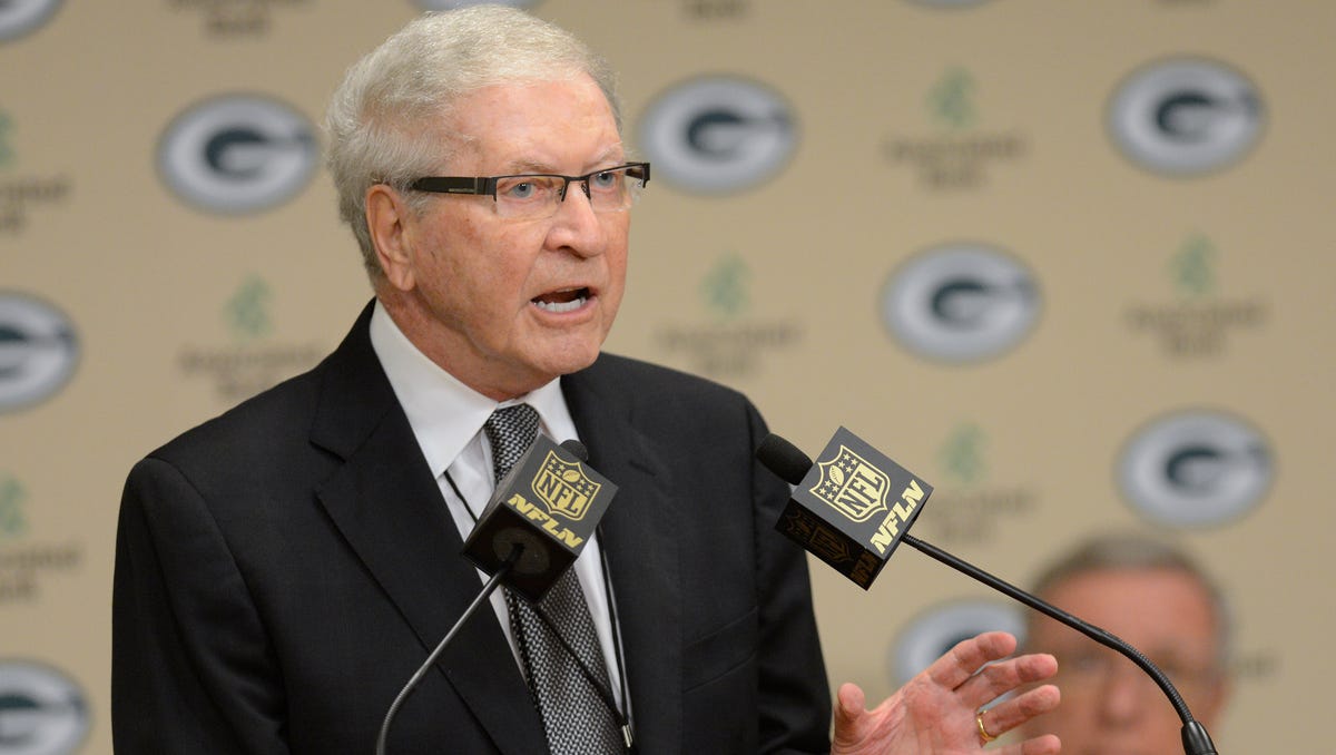 Former Green Bay Packers president Bob Harlan dies at 89