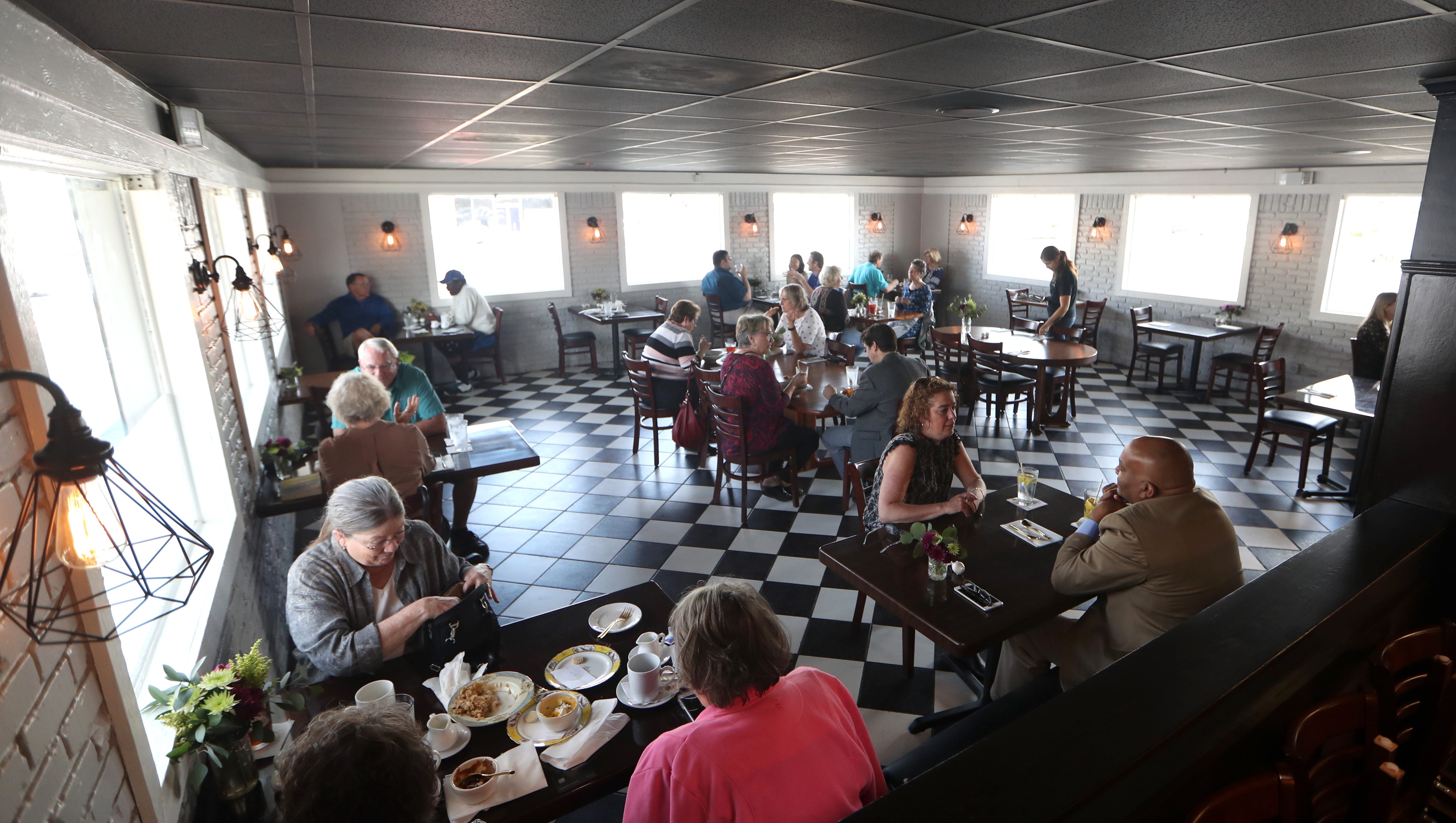 restaurant owners cope with shutdown