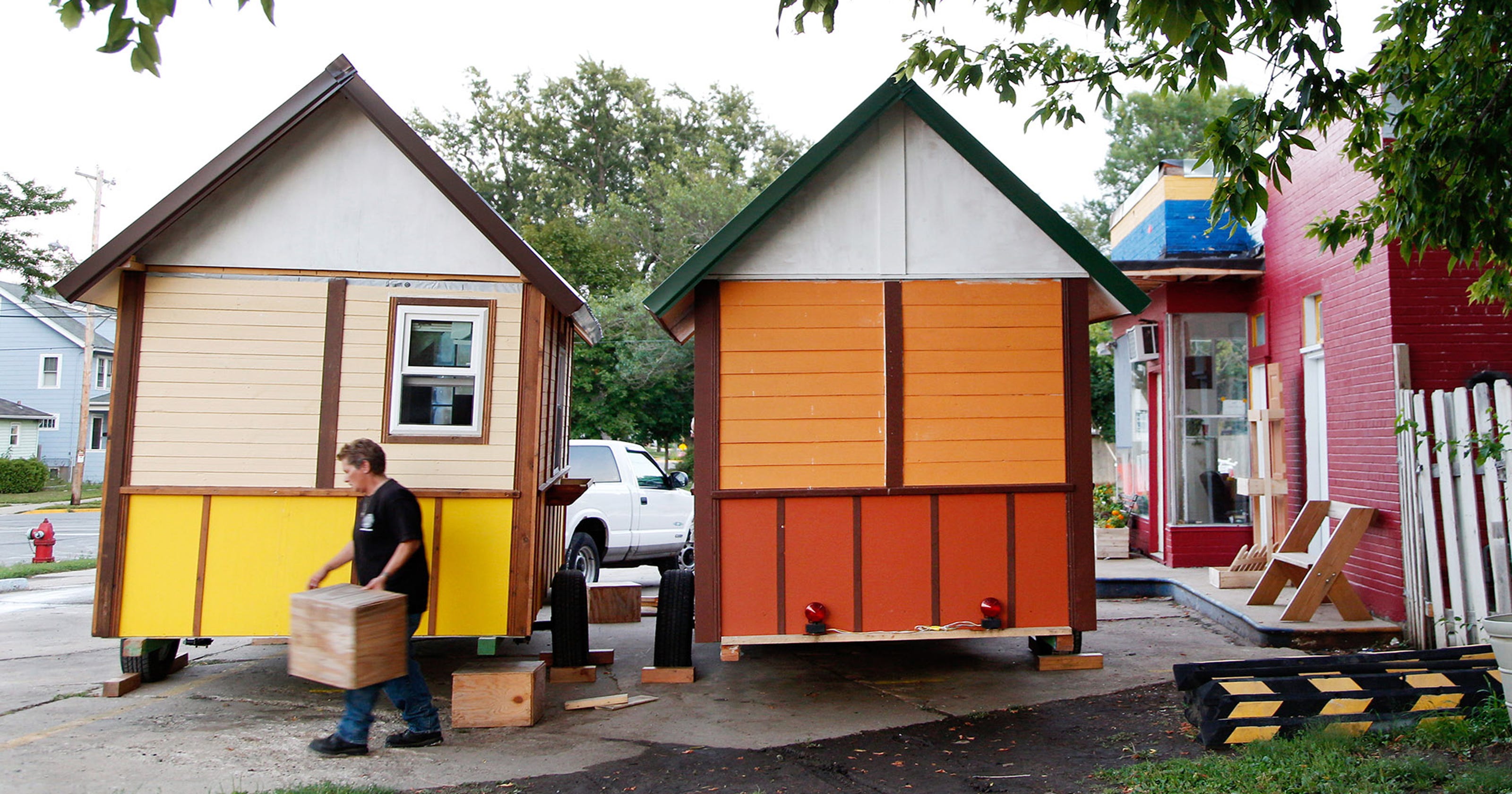 Tiny houses aim to help homeless