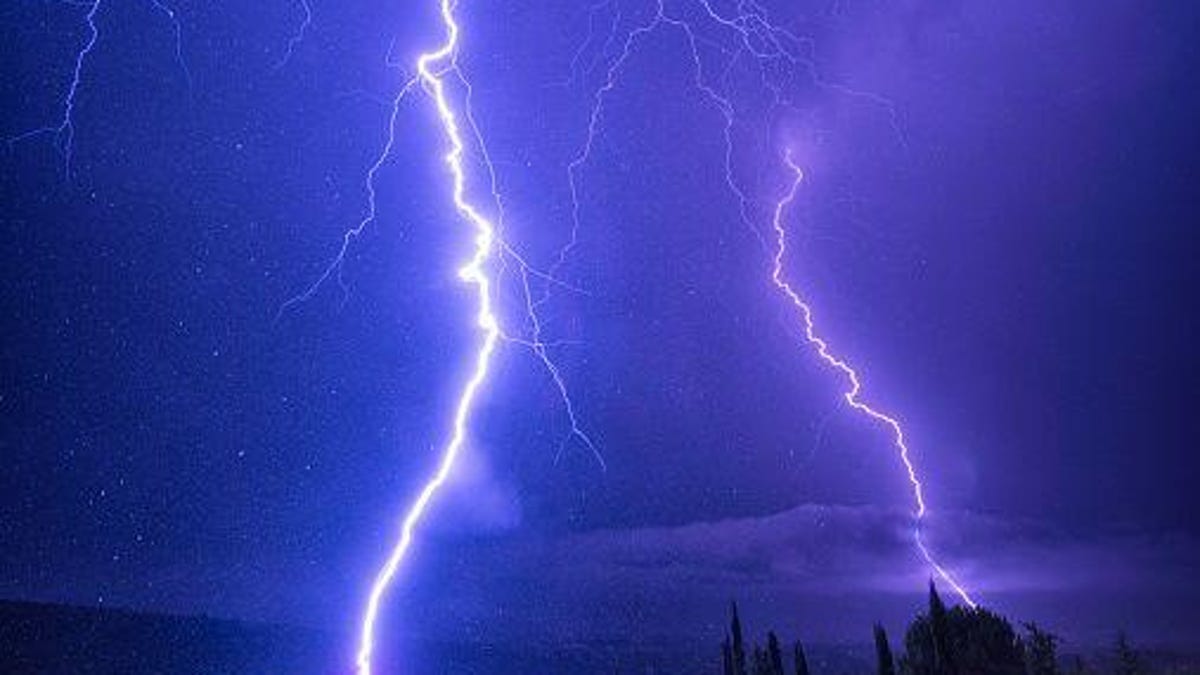 Severe thunderstorm warnings in effect for Ingham Eaton counties Severe thunderstorm warnings in effect for Ingham Eaton counties