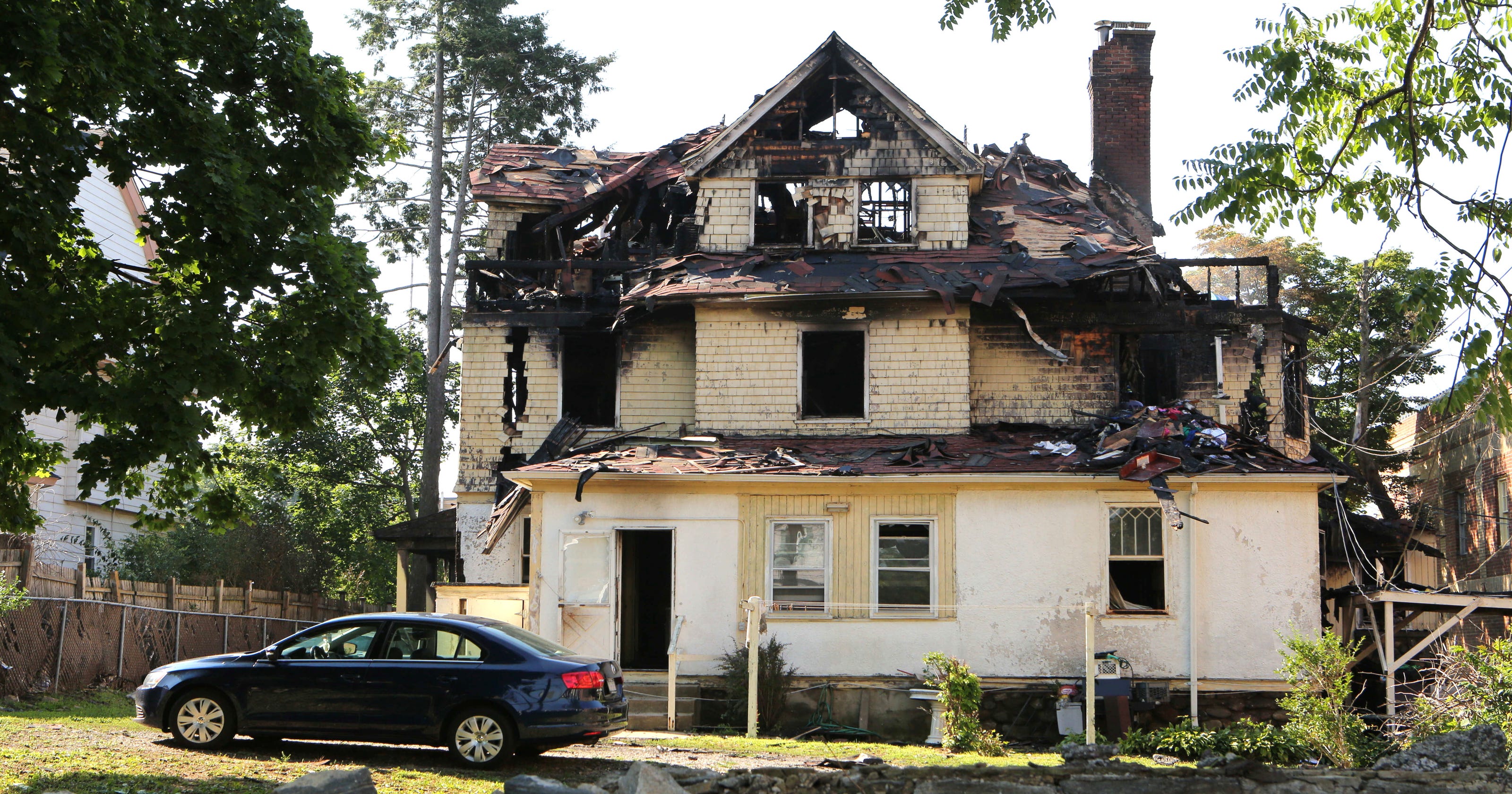 Woman dies in New Rochelle house fire