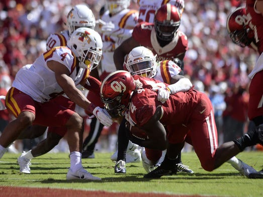 Oct 7, 2017; Norman, OK, USA; Iowa State Cyclones defensive
