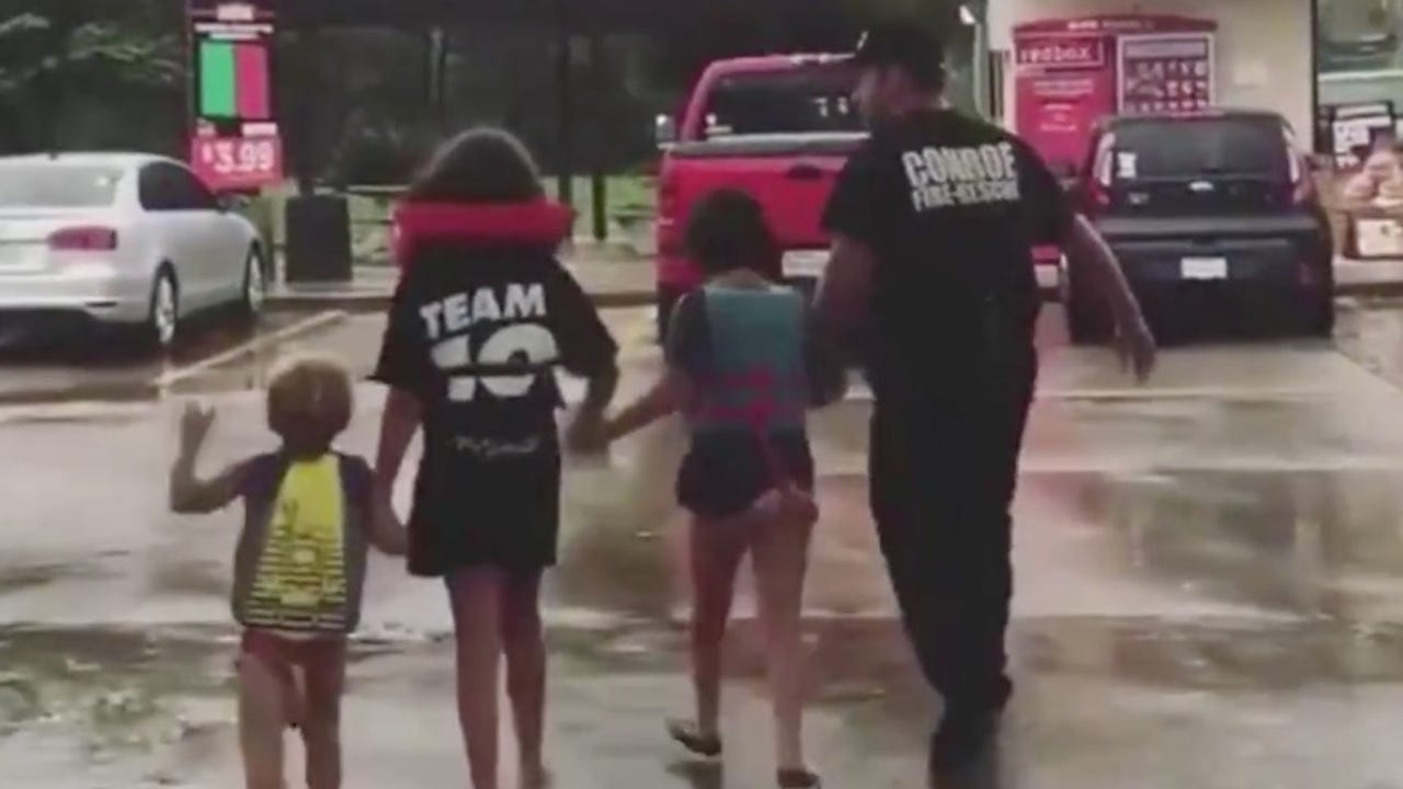 Mom with 4 kids, 3-legged dog, pig evacuate