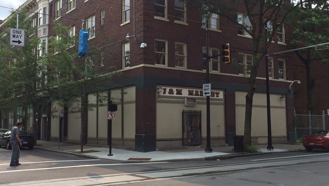 The building at 33 Green St. is expected to be redeveloped into 18 apartments and one commercial space.