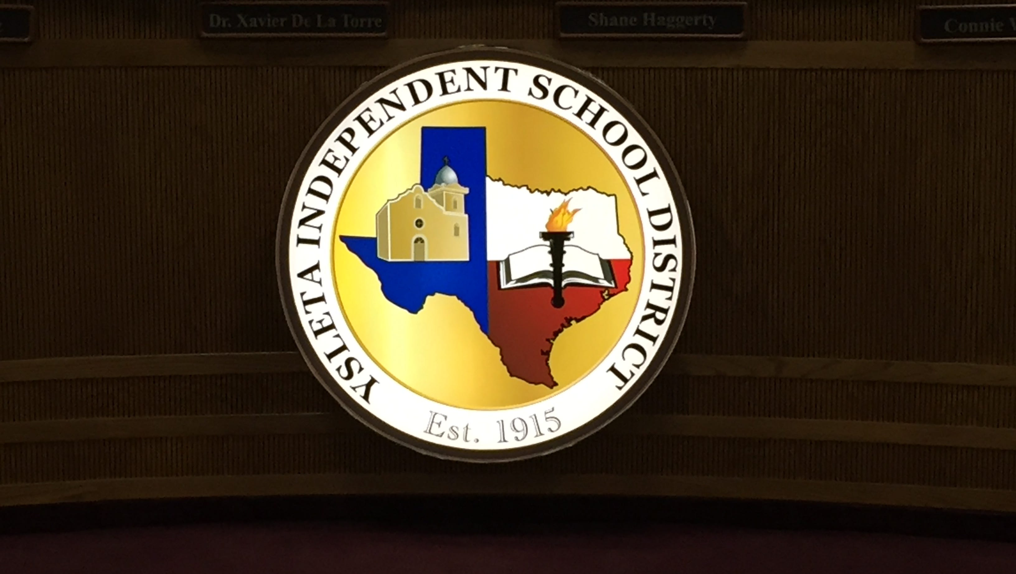 Yisd Christmas Bonus 2022 Yisd Trustees Approve Raises, Bonuses For Teachers