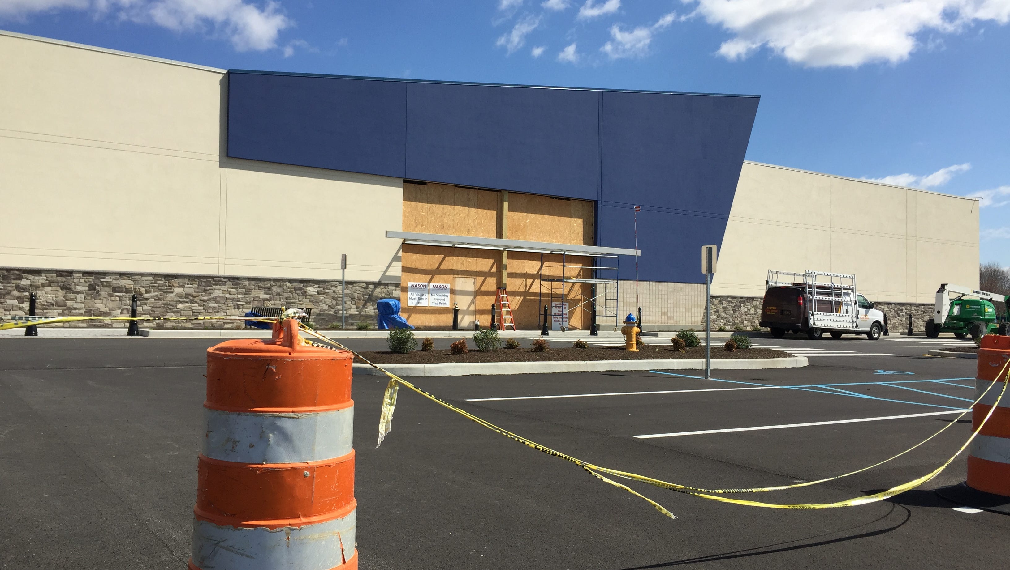 Best Buy To Close Two Ncco Stores Open New One