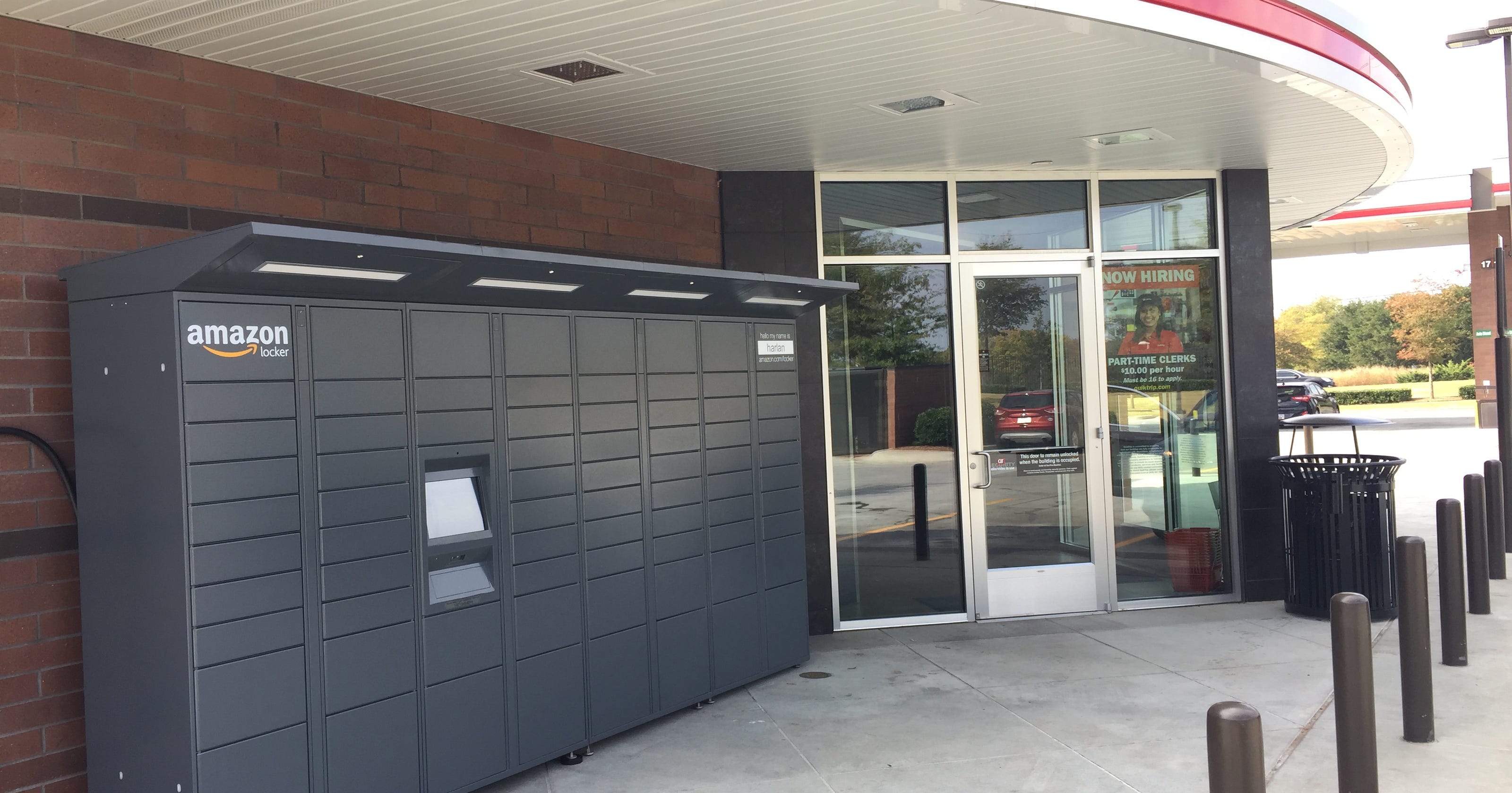 Amazon adds locker delivery to Upstate