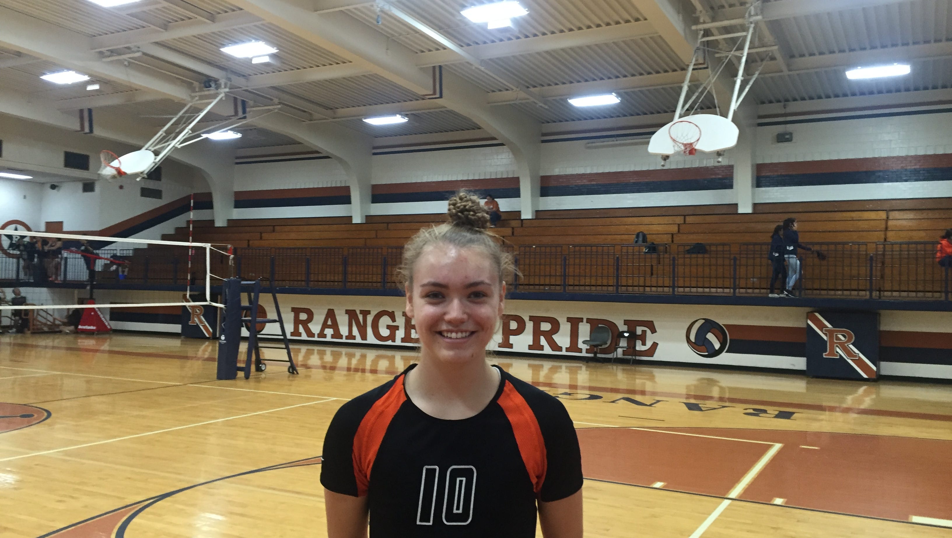 Strong Effort Leads El Paso Volleyball Team To Riverside Tournament Title