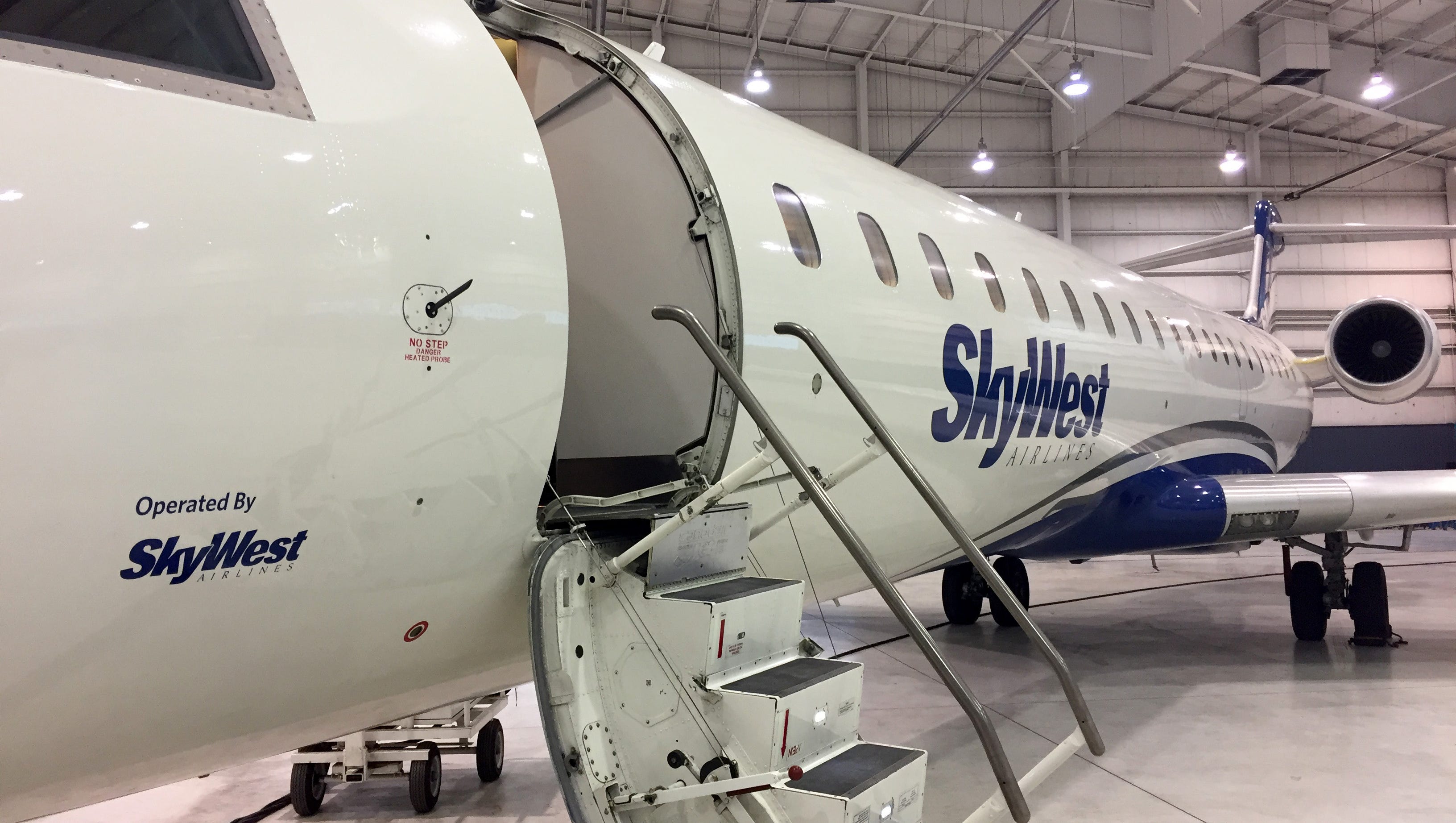 Pilot sues cops after failing breathalyzer, passing blood test