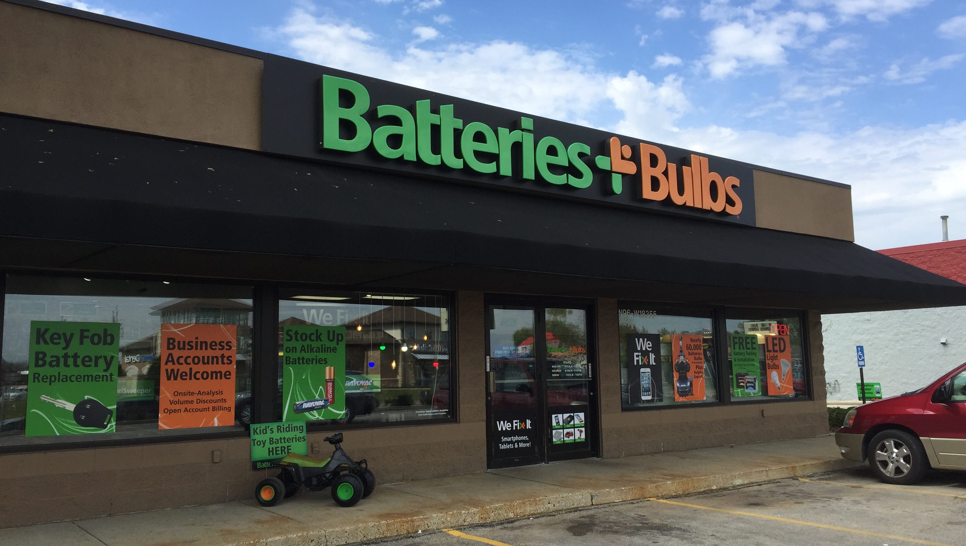 Batteries Plus among franchisers with criticized 'nopoaching' clause