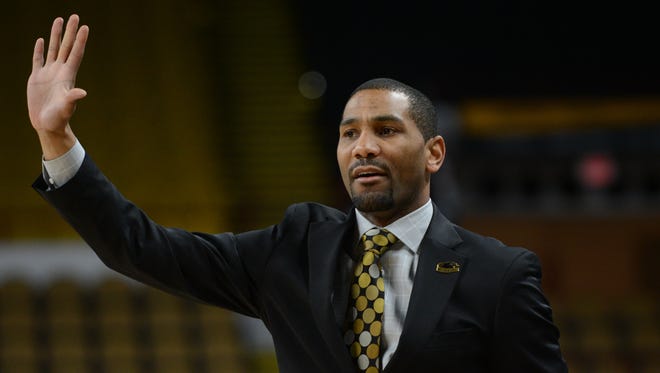 UW-Milwaukee coach LaVall Jordan directs his team against Youngstown State.