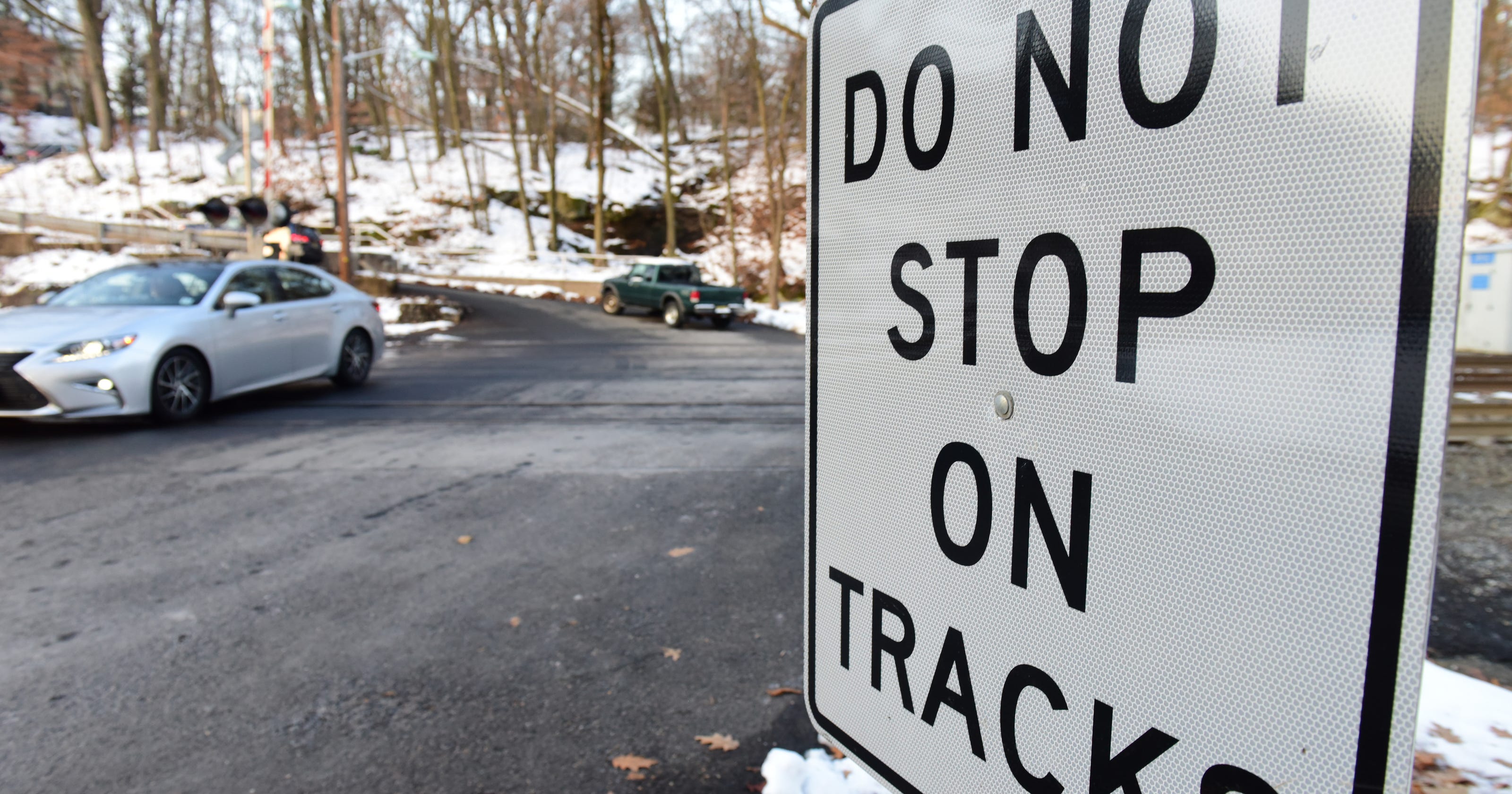 7 Summonses Issued To Truck Driver Stuck On Hairpin Turn In