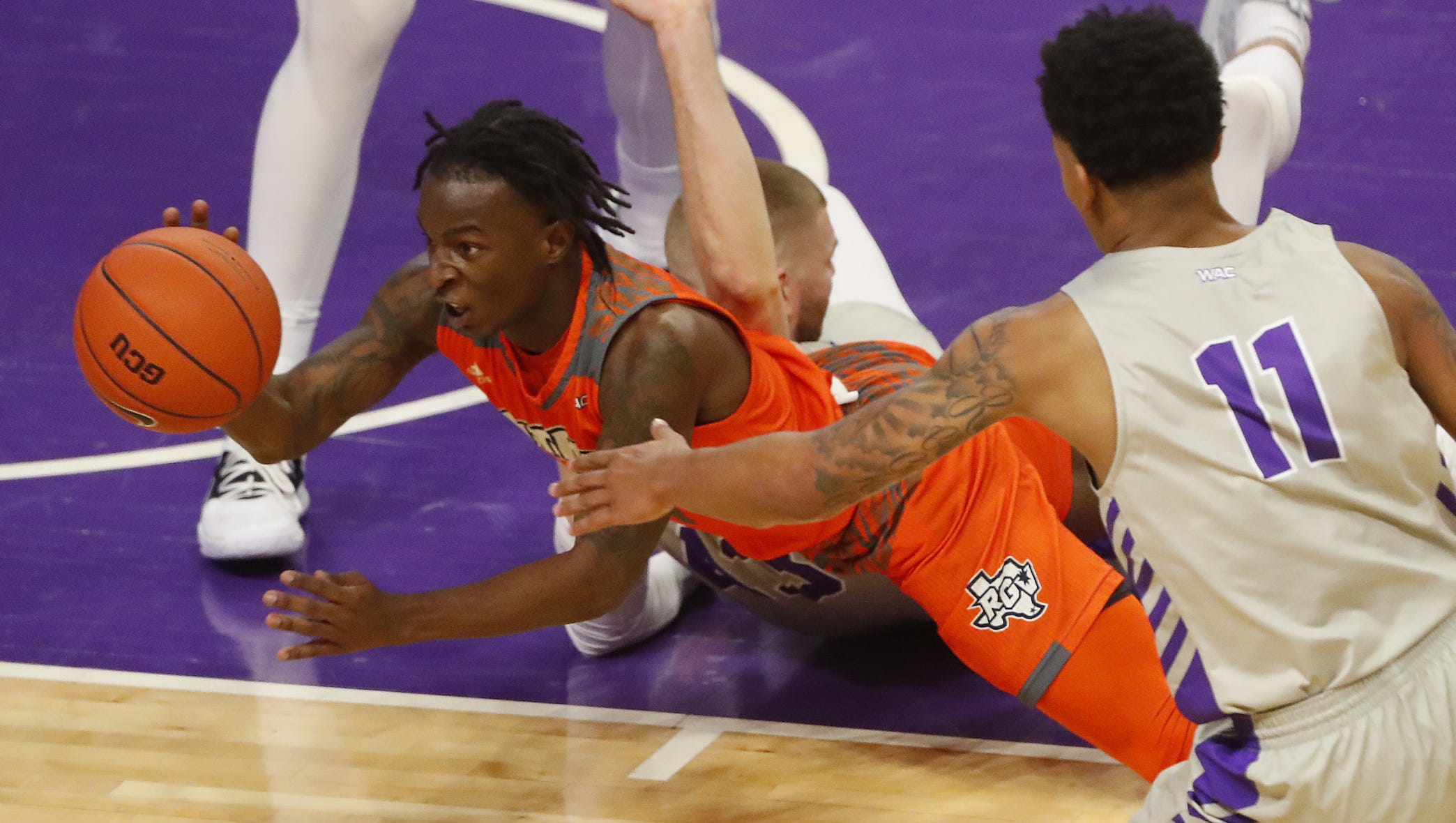 Grand Canyon Basketball Faces Must Win Against New Mexico State