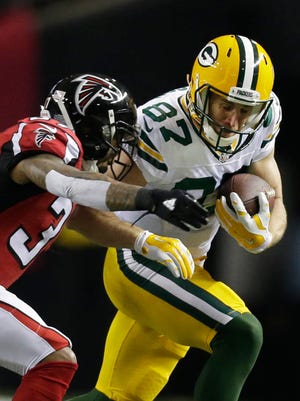 Green Bay Packers wide receiver Jordy Nelson (87) picks up a first down in the first half during the NFC Championship game against the Atlanta Falcons, on Jan. 22, 2016 at the Georgia Dome.