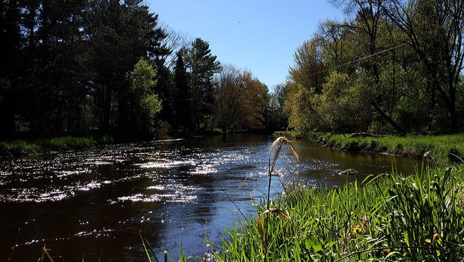 More Wisconsin waterways and water supplies are being threatened by depleted groundwater, large-scale manure runoff, and efforts to roll back phosphate restrictions.