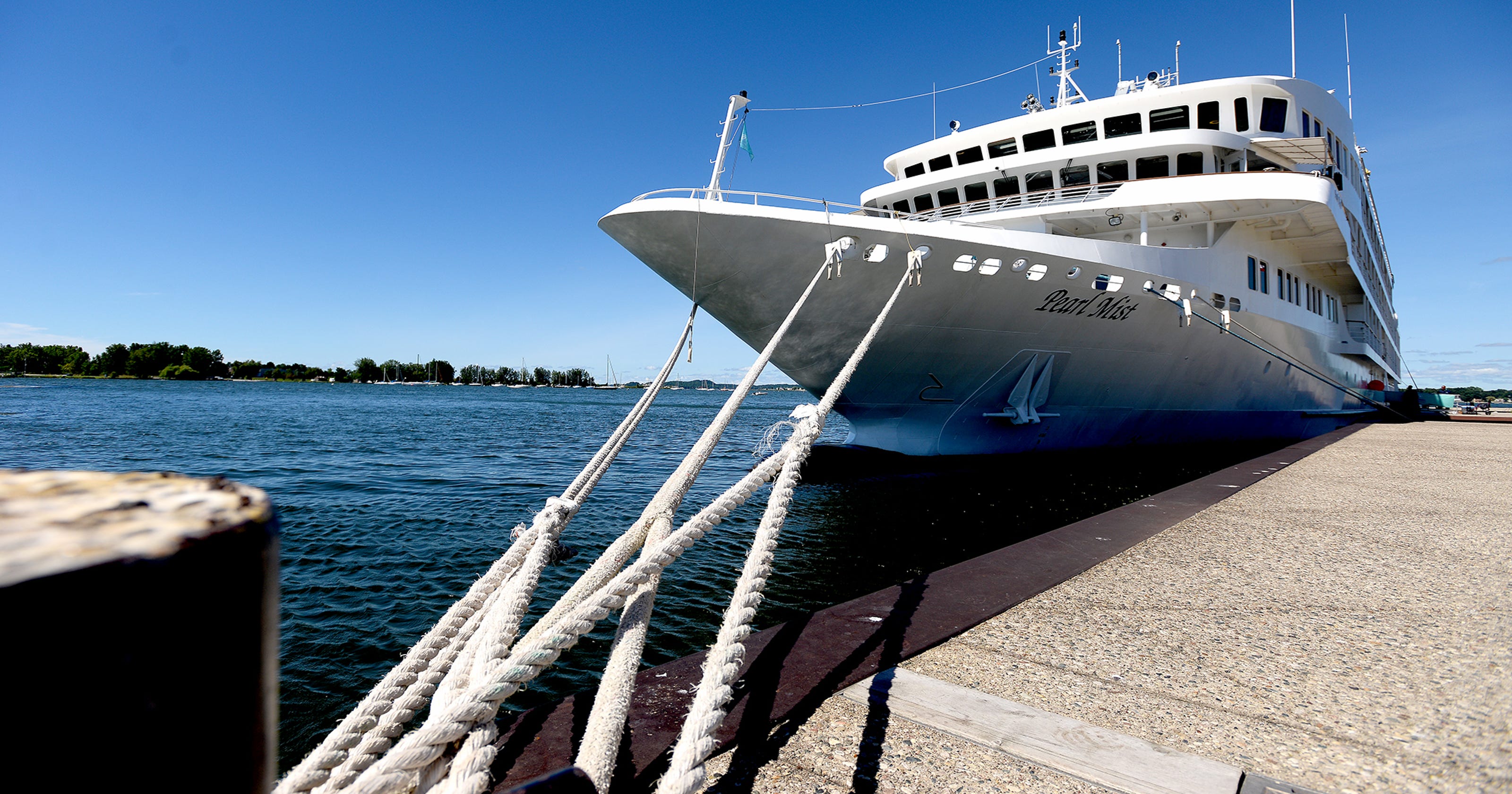 Are the Great Lakes an cruise destination?