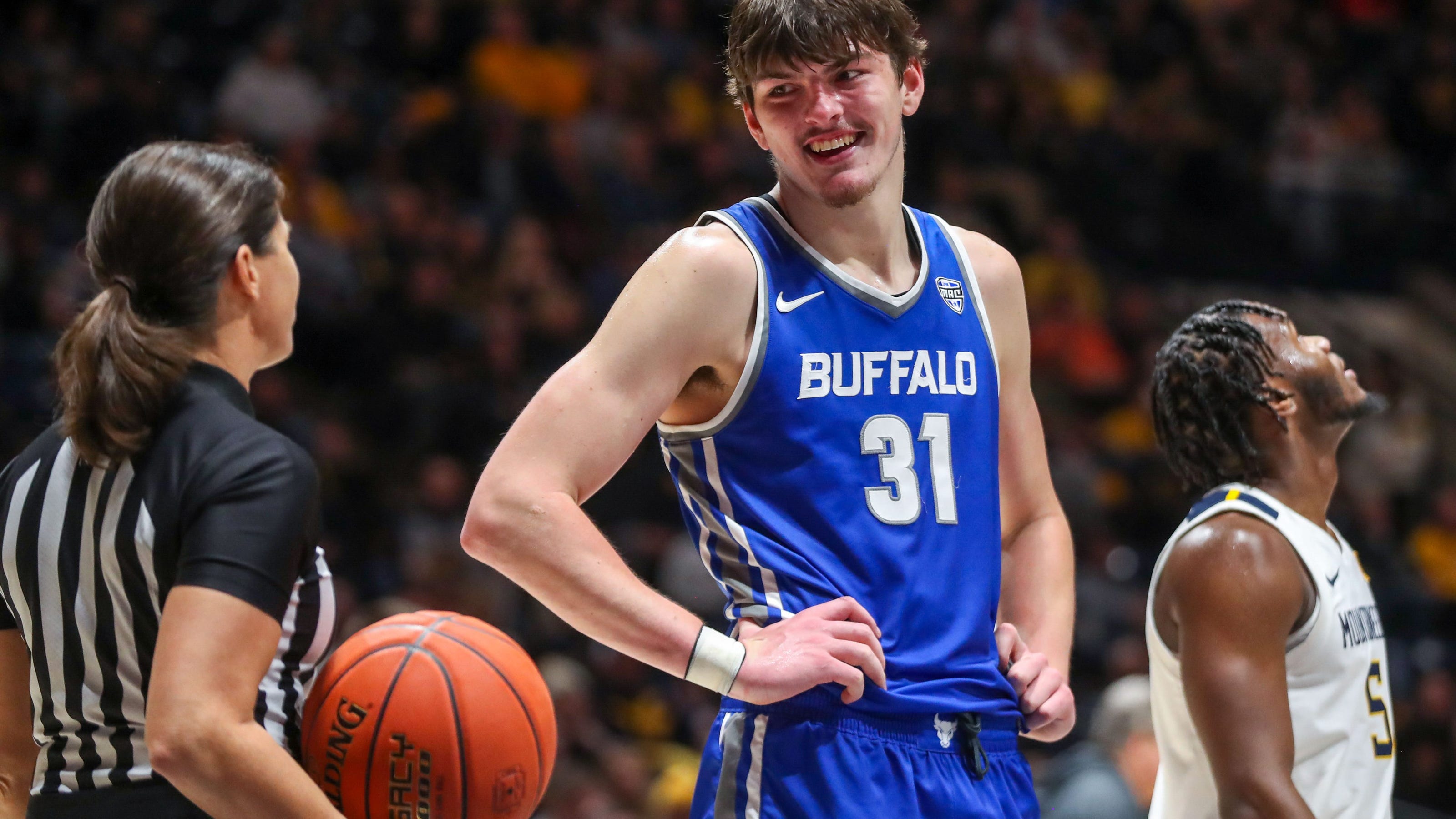 Bowling Green at Buffalo odds, picks and predictions