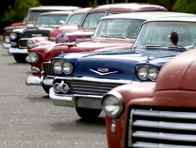 Cruise Salem car show at Oregon State Capitol