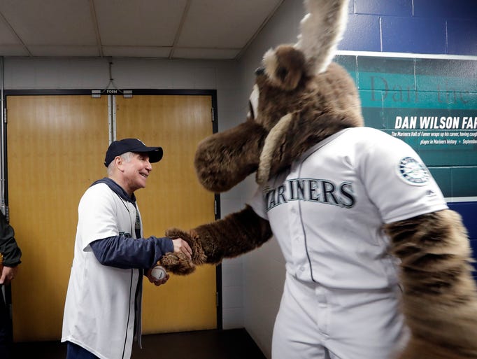 Paul Simon and the Mariner Moose are on a first-name