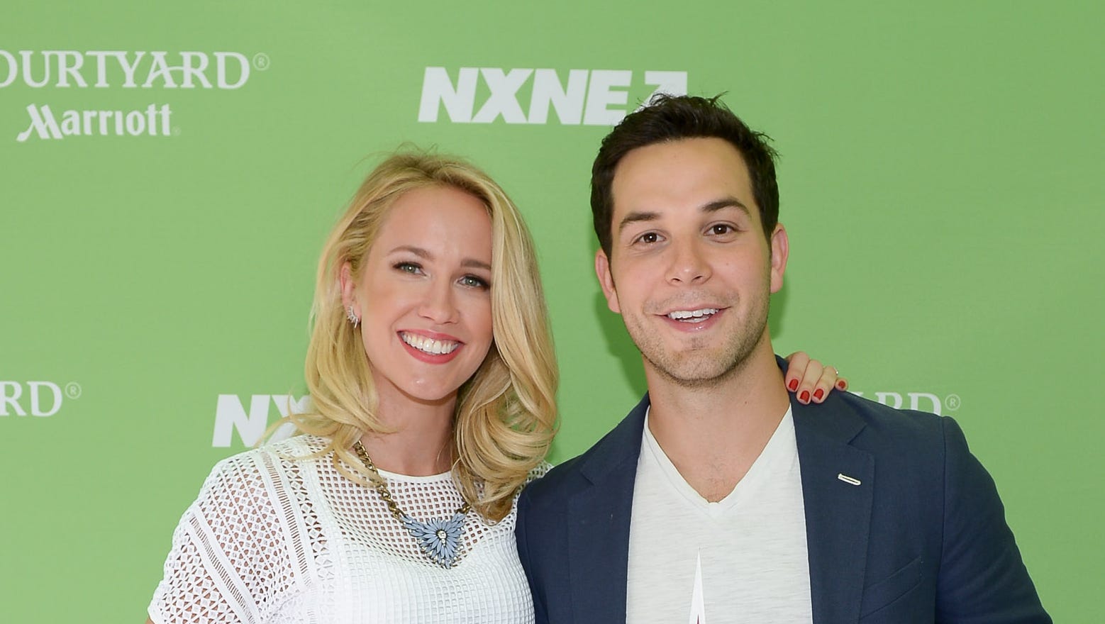'Pitch Perfect' wedding Anna Camp marries Skylar Astin