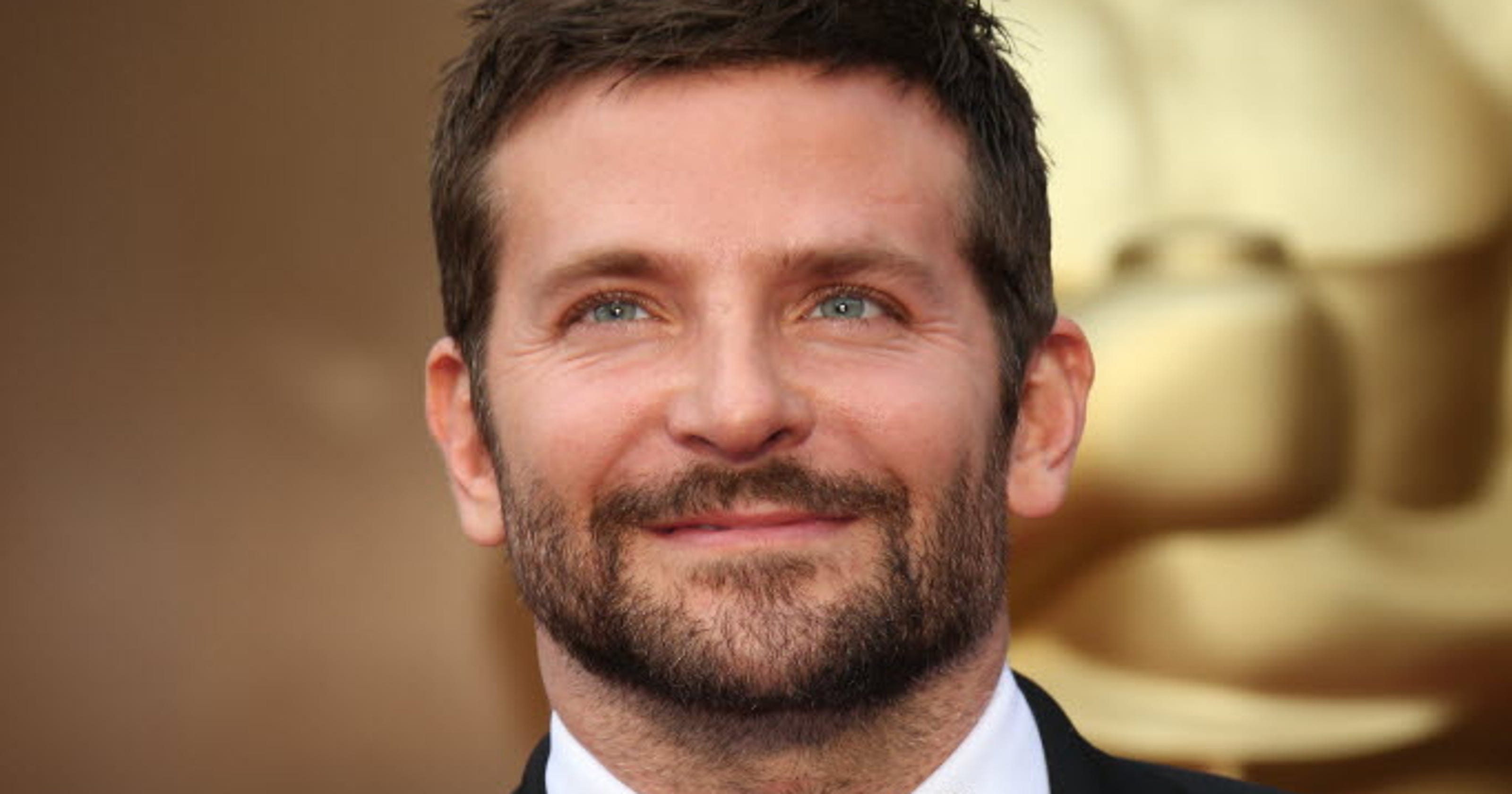 Cooper gets into character for 'American Sniper'