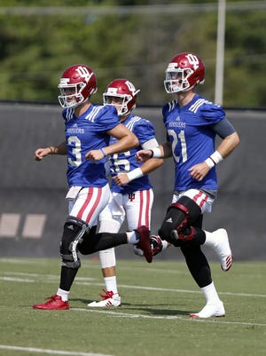 Indiana quarterbacks Peyton Ramsey (3) and Richard Lagow (21) will continue to share snaps.