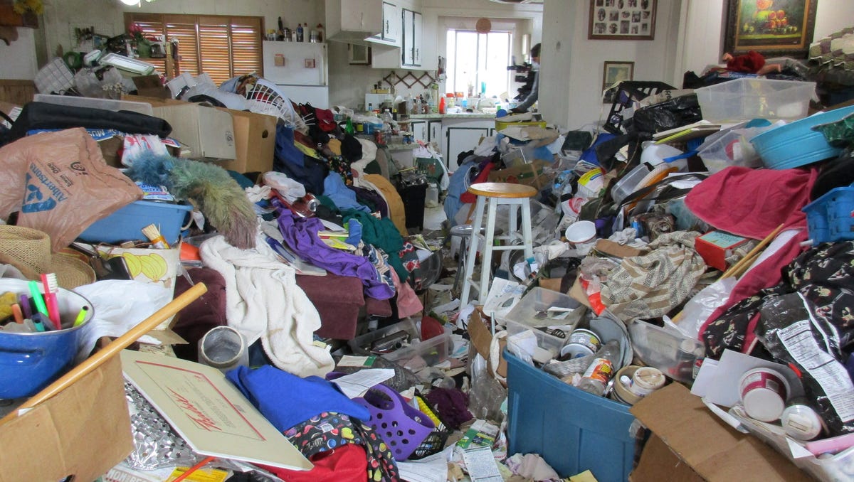Salem Experts Tapped For Hoarders Episode