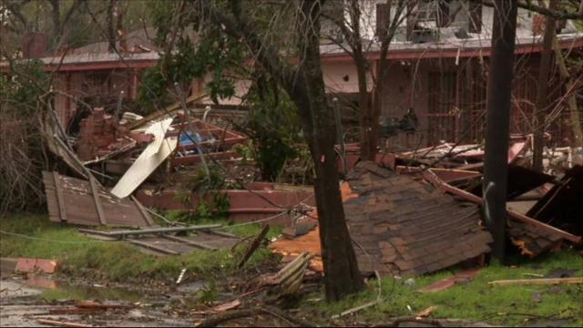 Raw: Storms, tornadoes damage homes in Texas