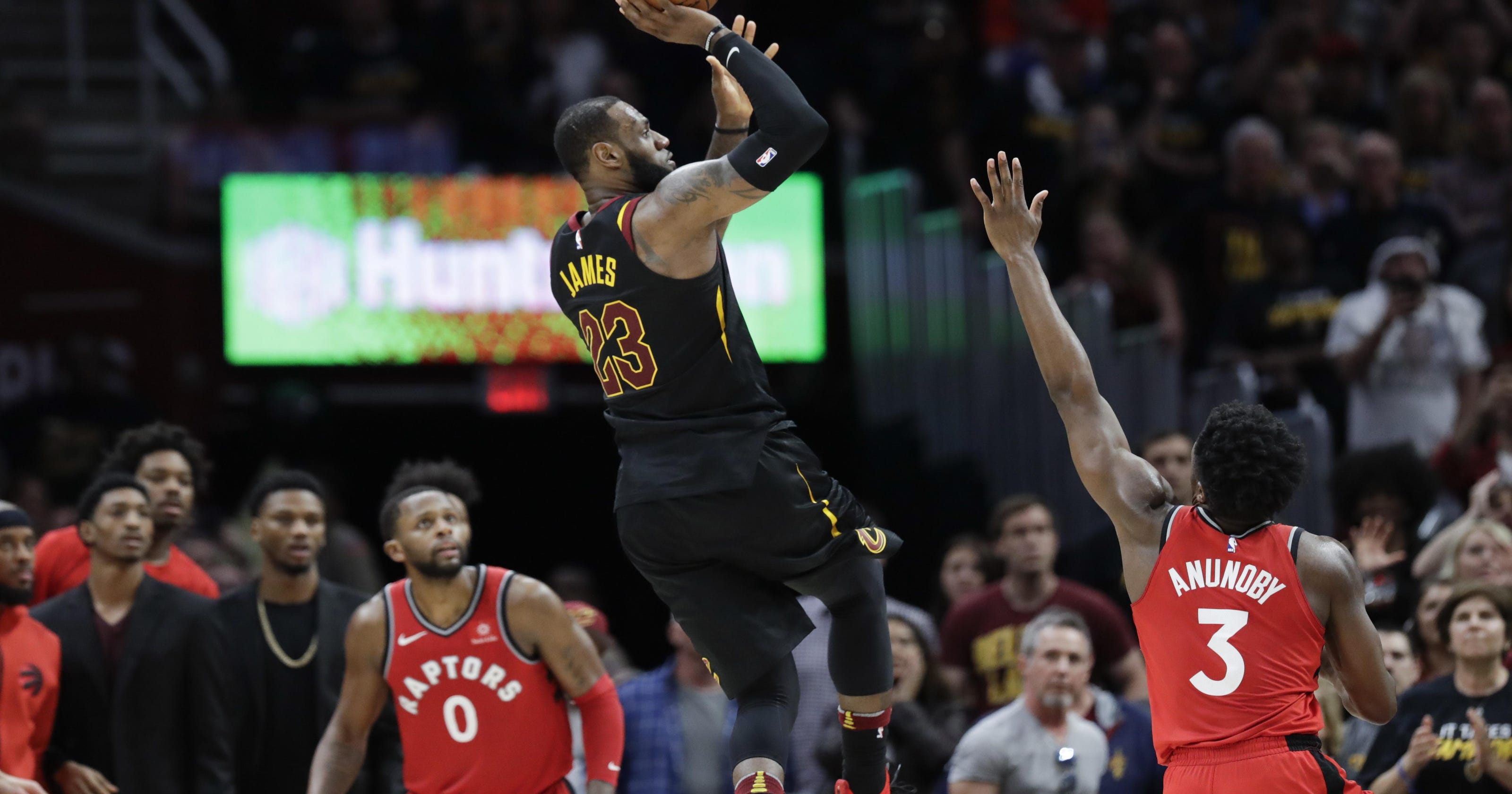 Wallpaper Saturday S Nba Playoffs James Buzzer Beater Clips Raptors For iPhone Free