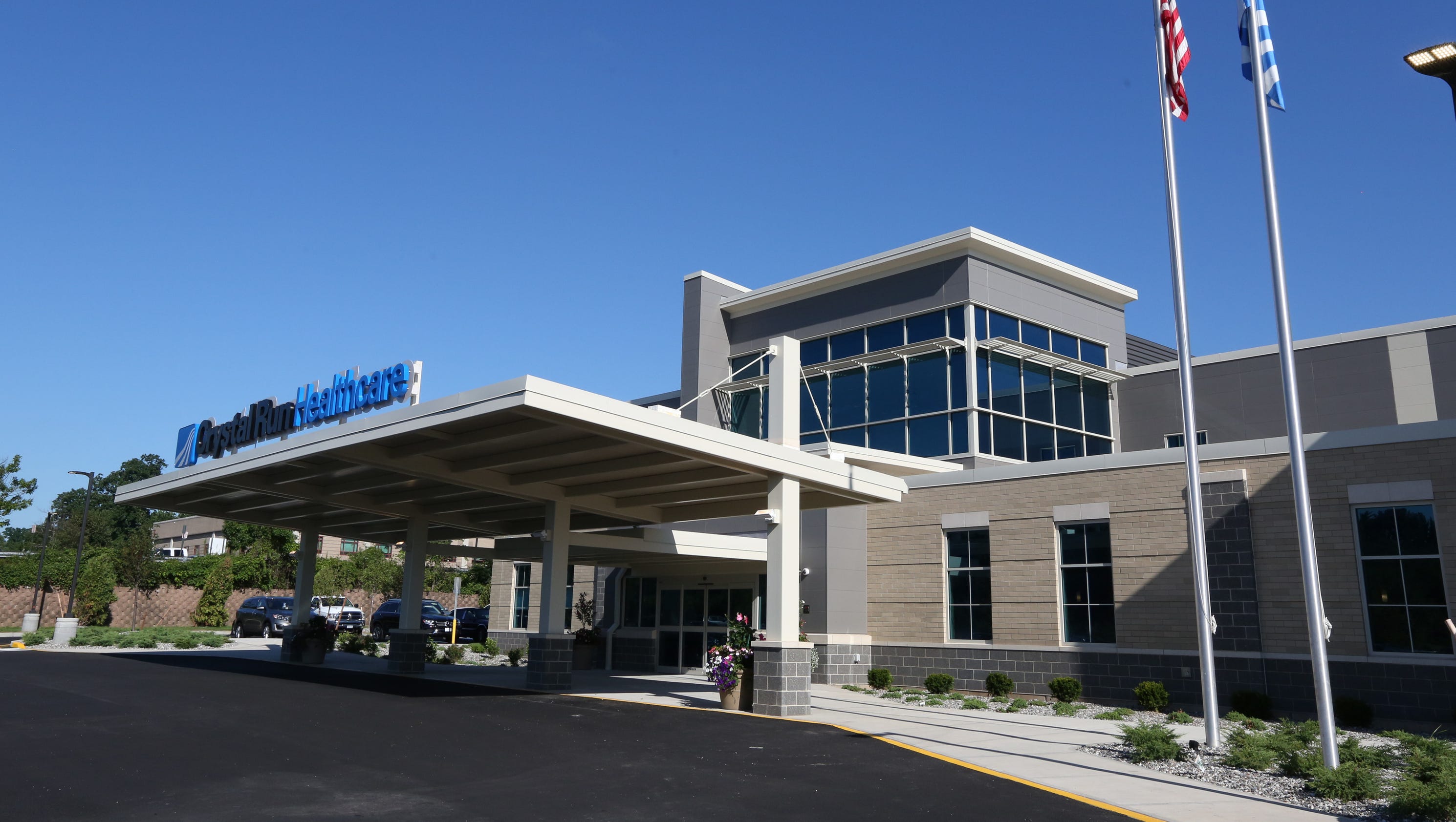 Governor race turns Crystal Run Healthcare, Rockland into battleground