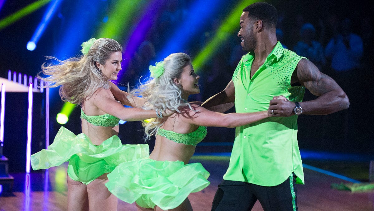 Ex Lions Wr Calvin Johnson Going To Dancing With The Stars Finals
