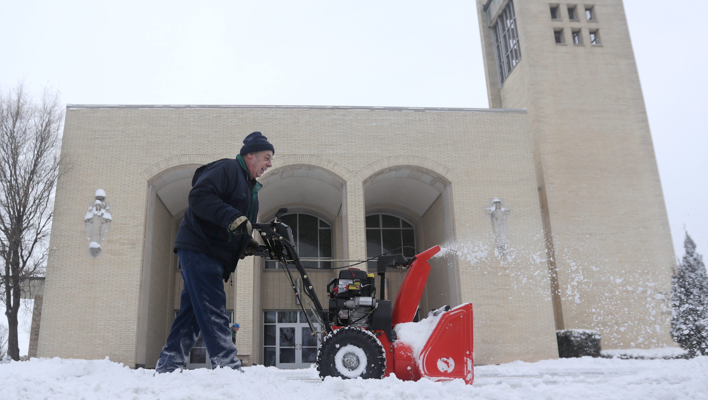 Multiple Wisconsin Cities Set Snowfall Records In Spring Storm