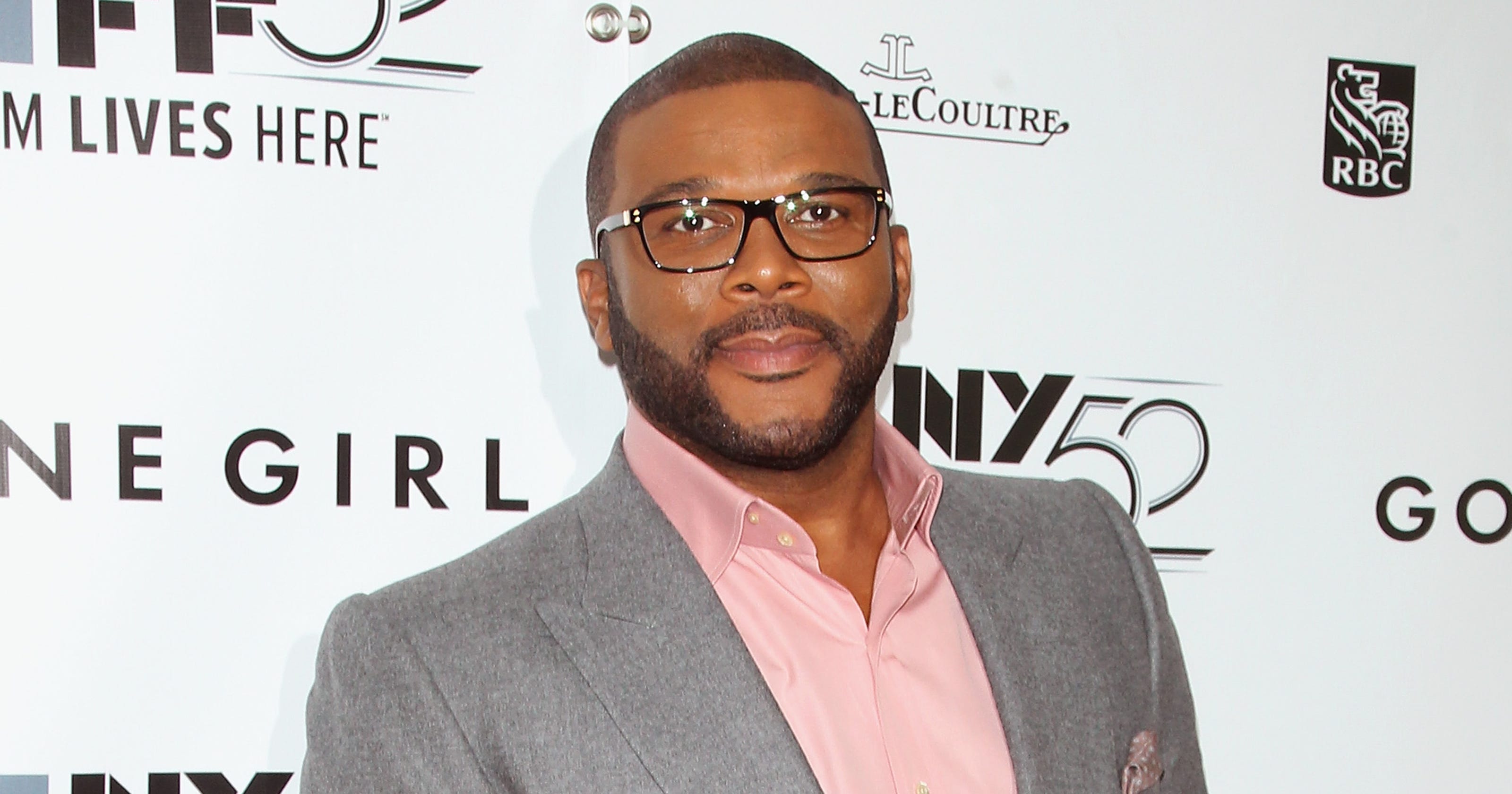Tyler Perry shows off new bod after weight loss