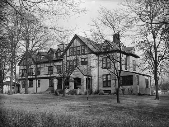 Here's what happened this week in Ozarks history