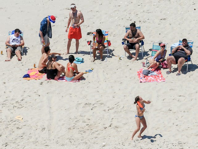 636346766437829621-chris-christie-beach-070317.jpg