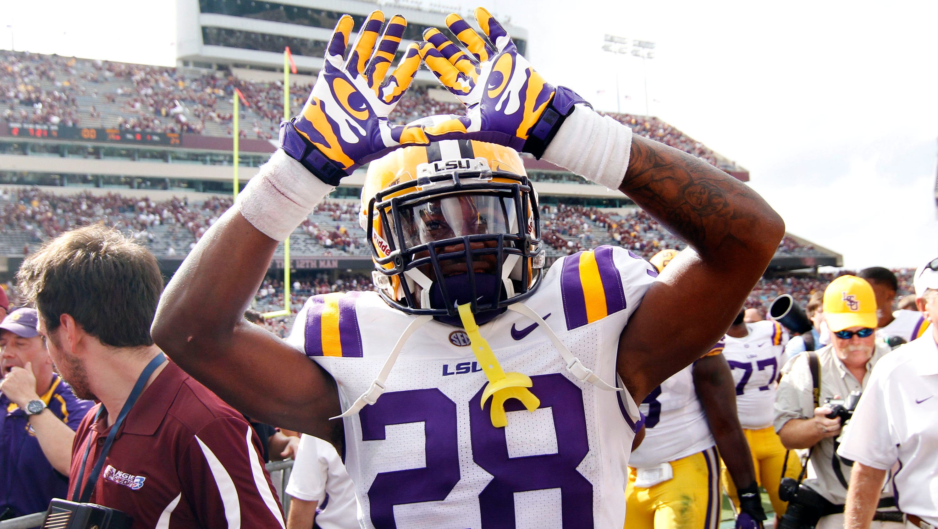 Suspended LSU player reinstated after charges reduced to misdemeanor