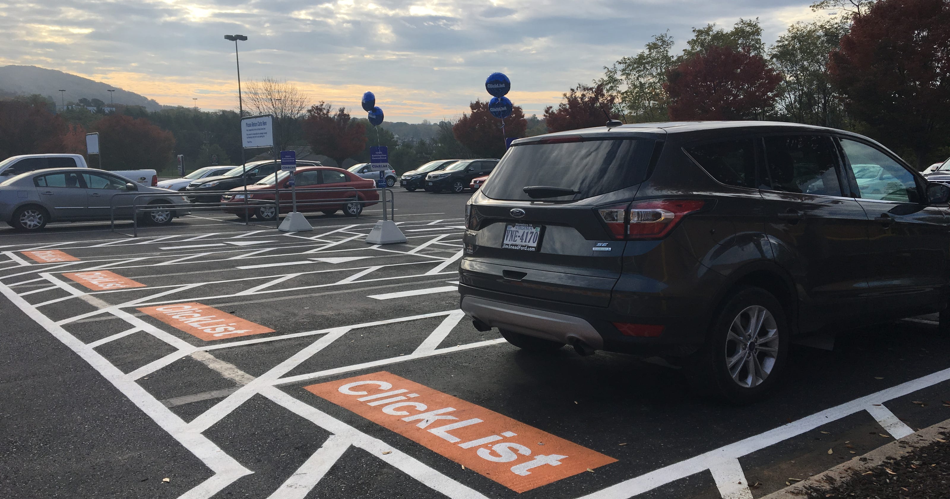shoe stores doing curbside pickup
