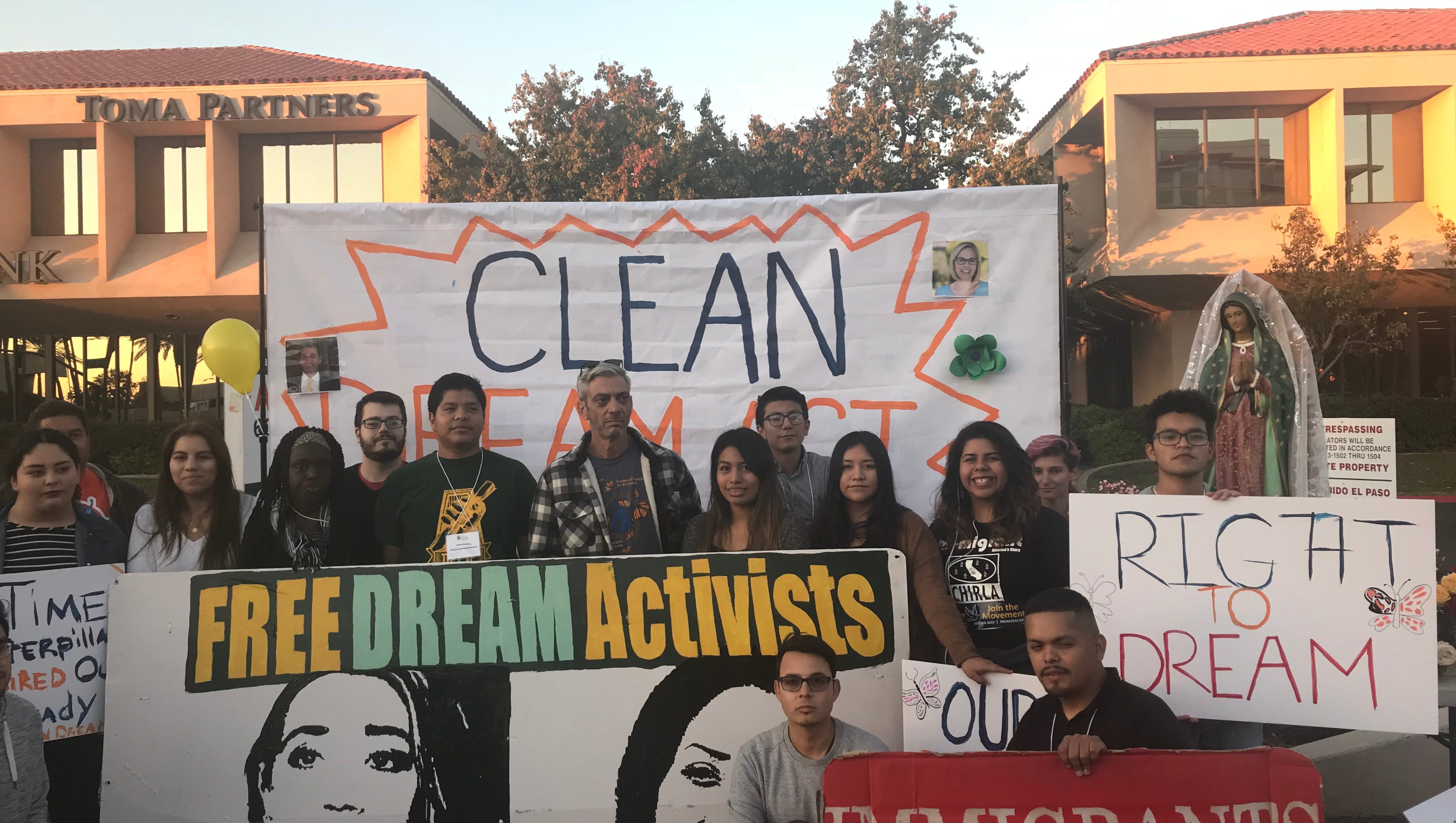 Daca Protest Outside Flake S Office Latest In Regular Demonstrations