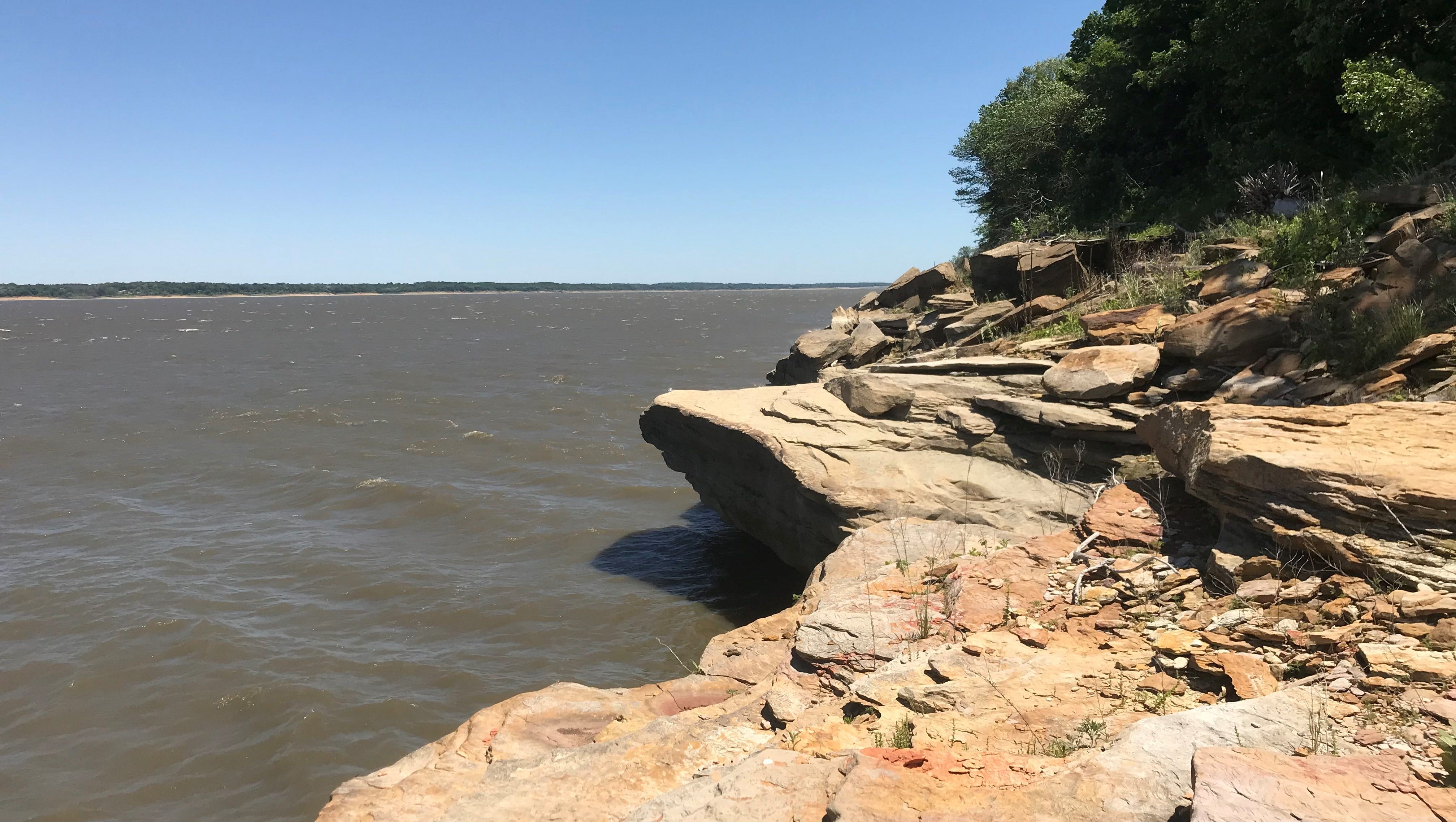 Escape to the Heart of Iowa: Your Guide to Wallashuck State Park (Red Rock Lake)