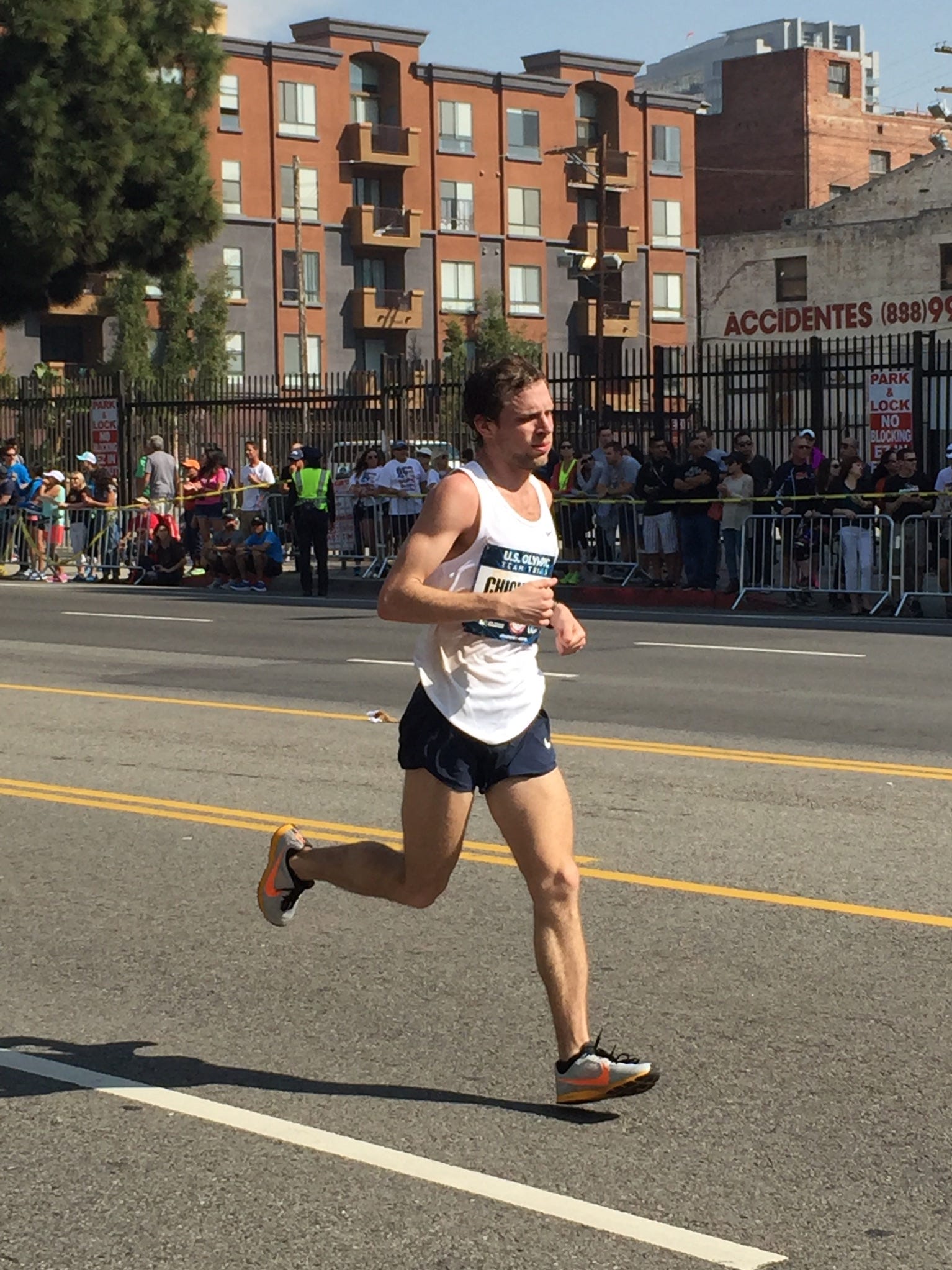 Two runners with area ties win Buffalo Marathon