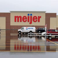 Streetwise Adashun Jones Welcomes Owners Mavericks Meijer Fdl Bound
