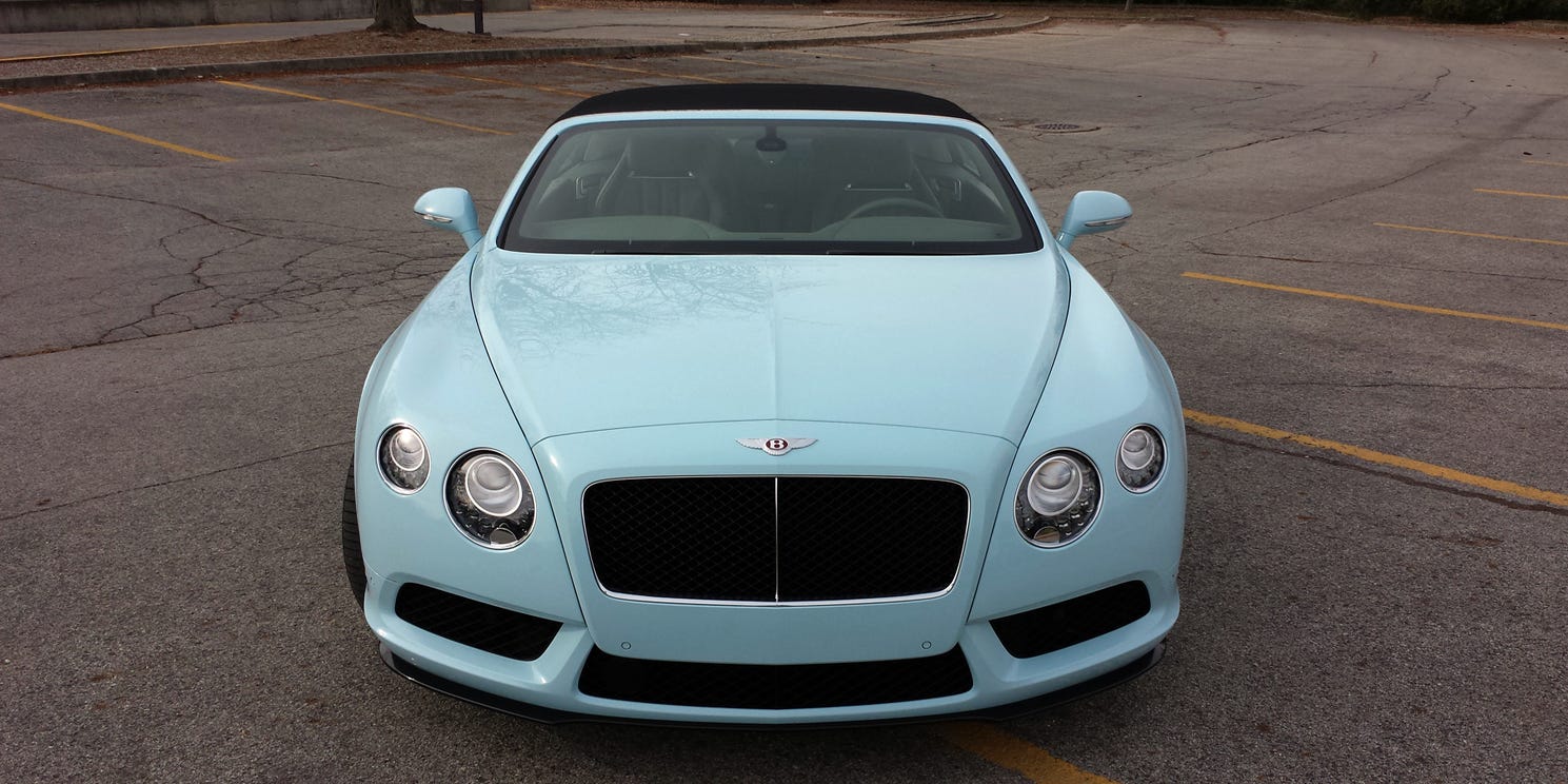 Auto Review 15 Bentley Continental Gtc Gathers Speed Admirers At Equal Pace