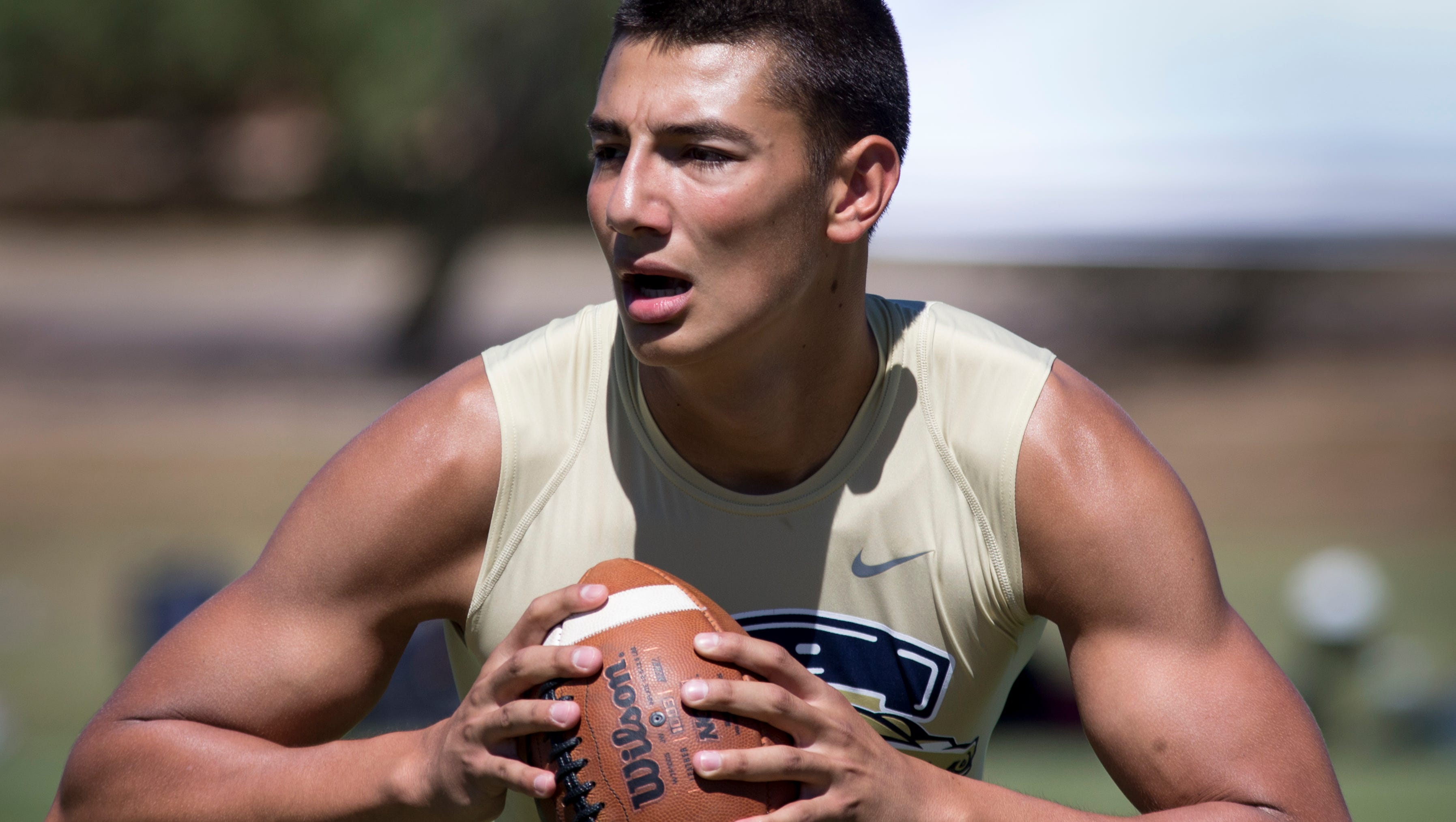 Casteel Qb Gunner Cruz Commits To Washington State For Football
